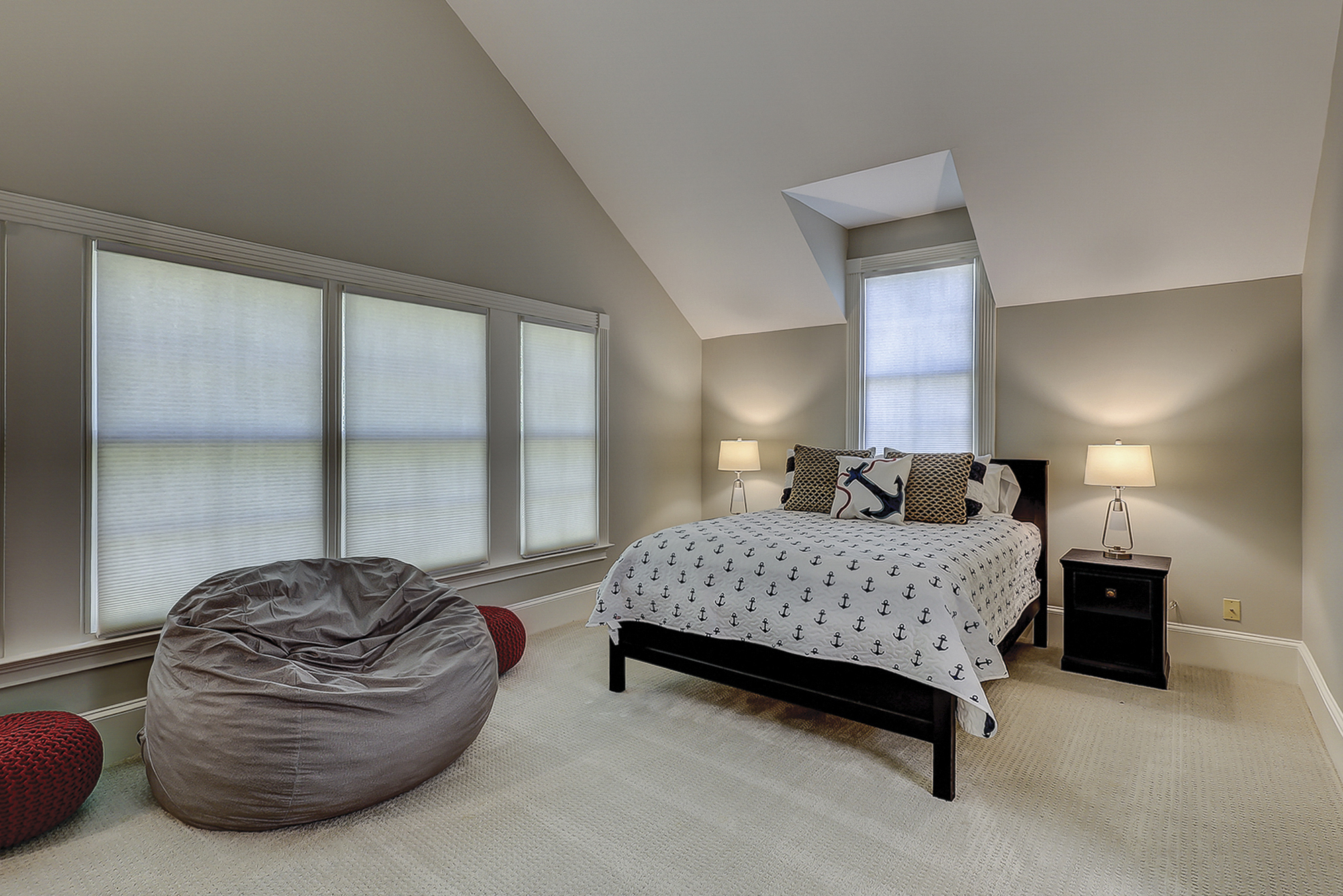 Queen/Bunk Suite - 1Q & 2Twins - Sleeps 4