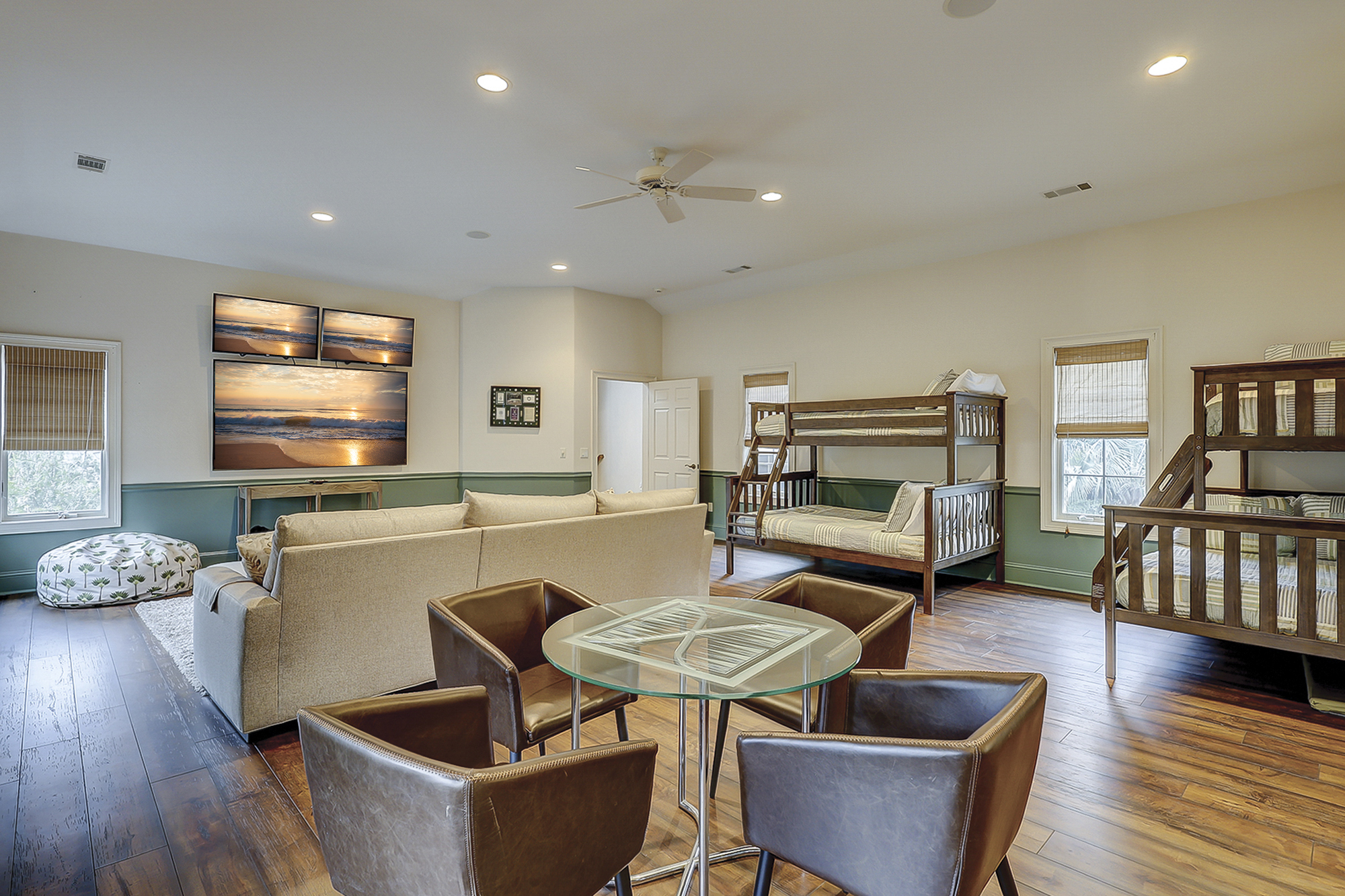 Guest Suite - 2 Queens/2 Twins - Sleeps 6