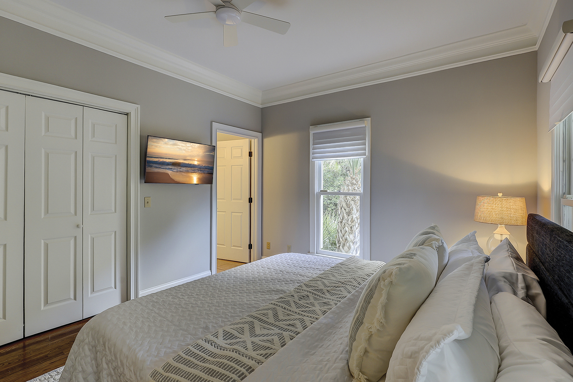 King Suite - 1st Floor