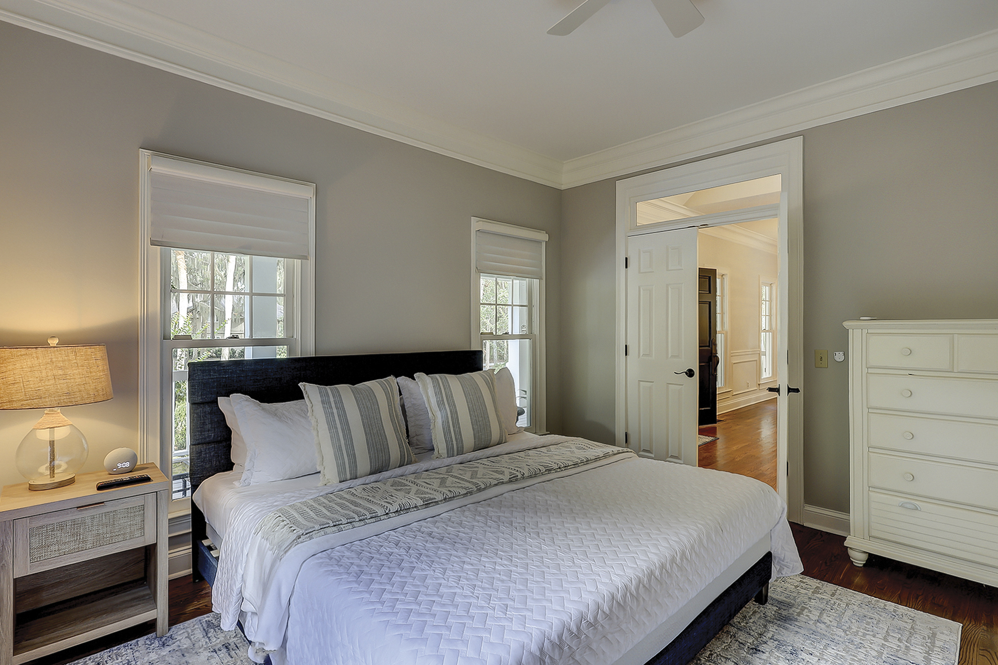 King Suite - 1st Floor