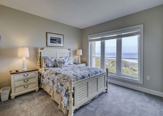 Queen Suite