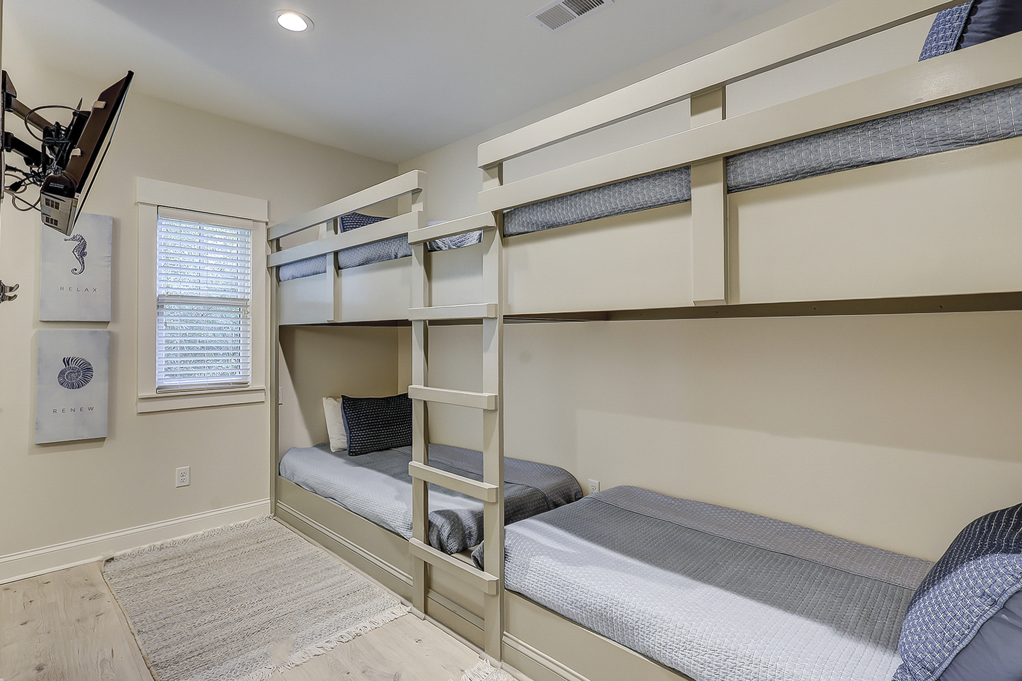 Bunk Suite - 4 Twins