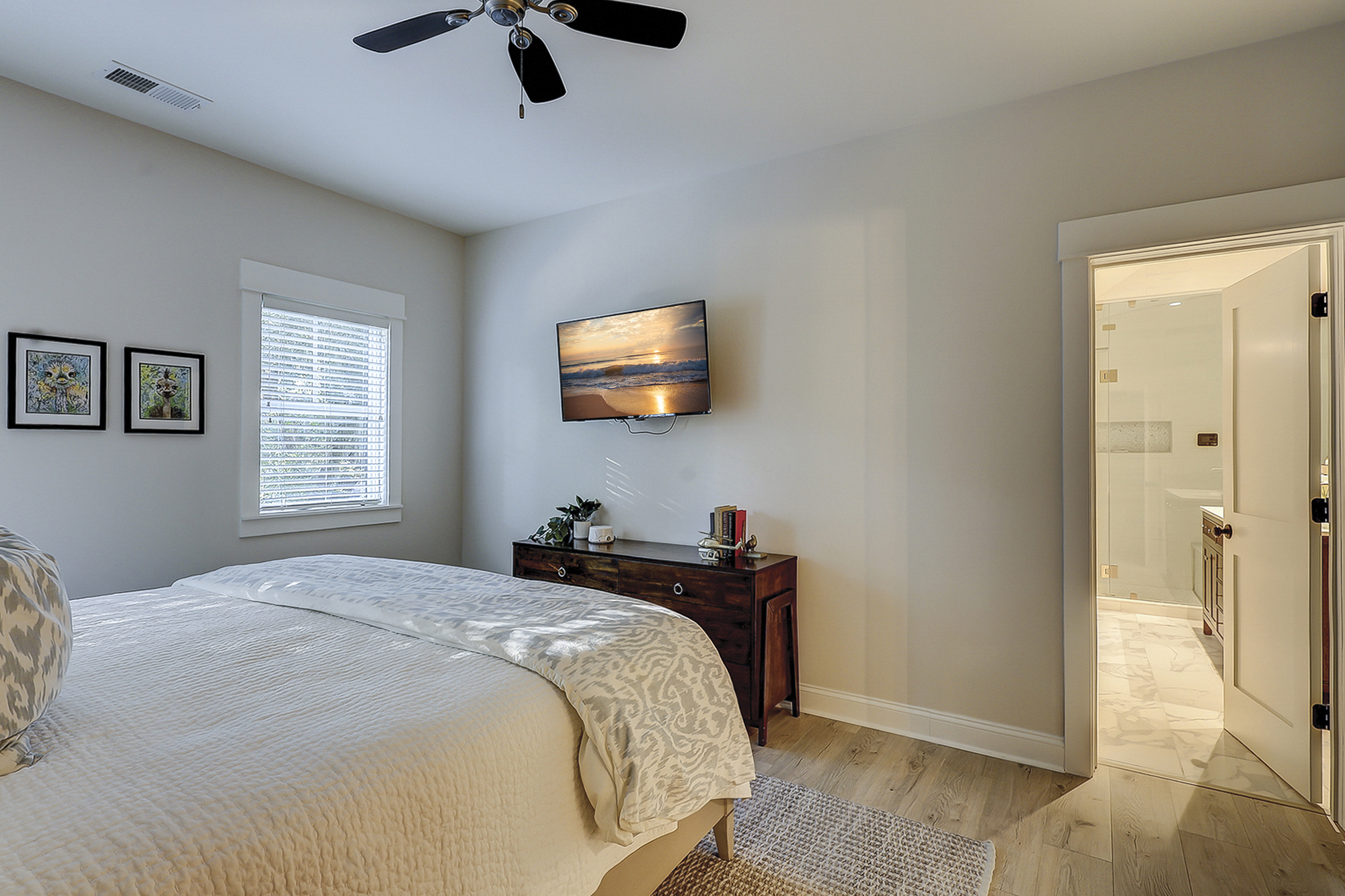 2nd Floor King Suite