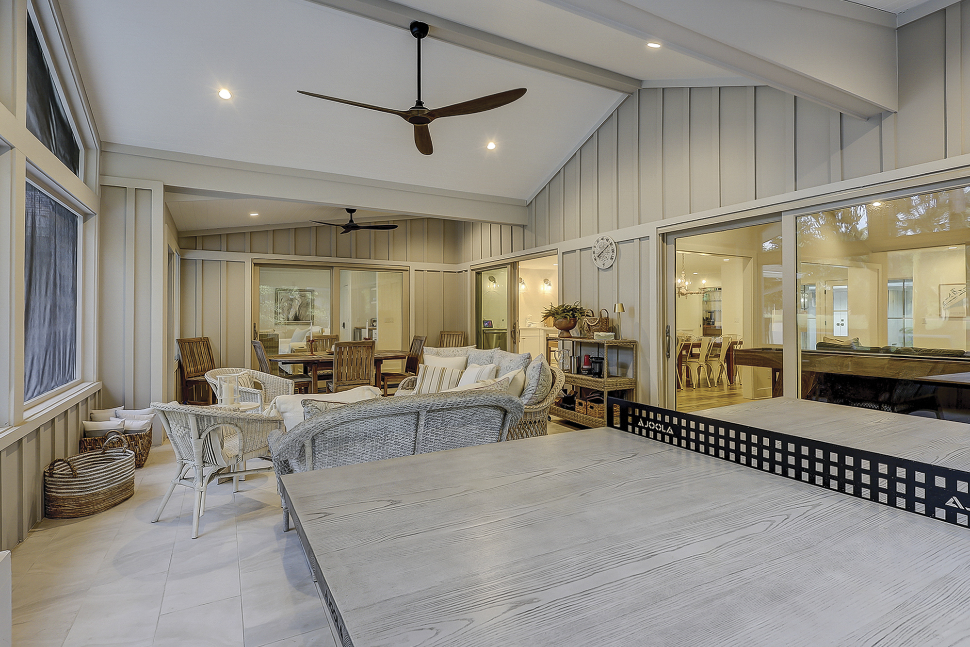 Screened In Porch - Entertainment Area