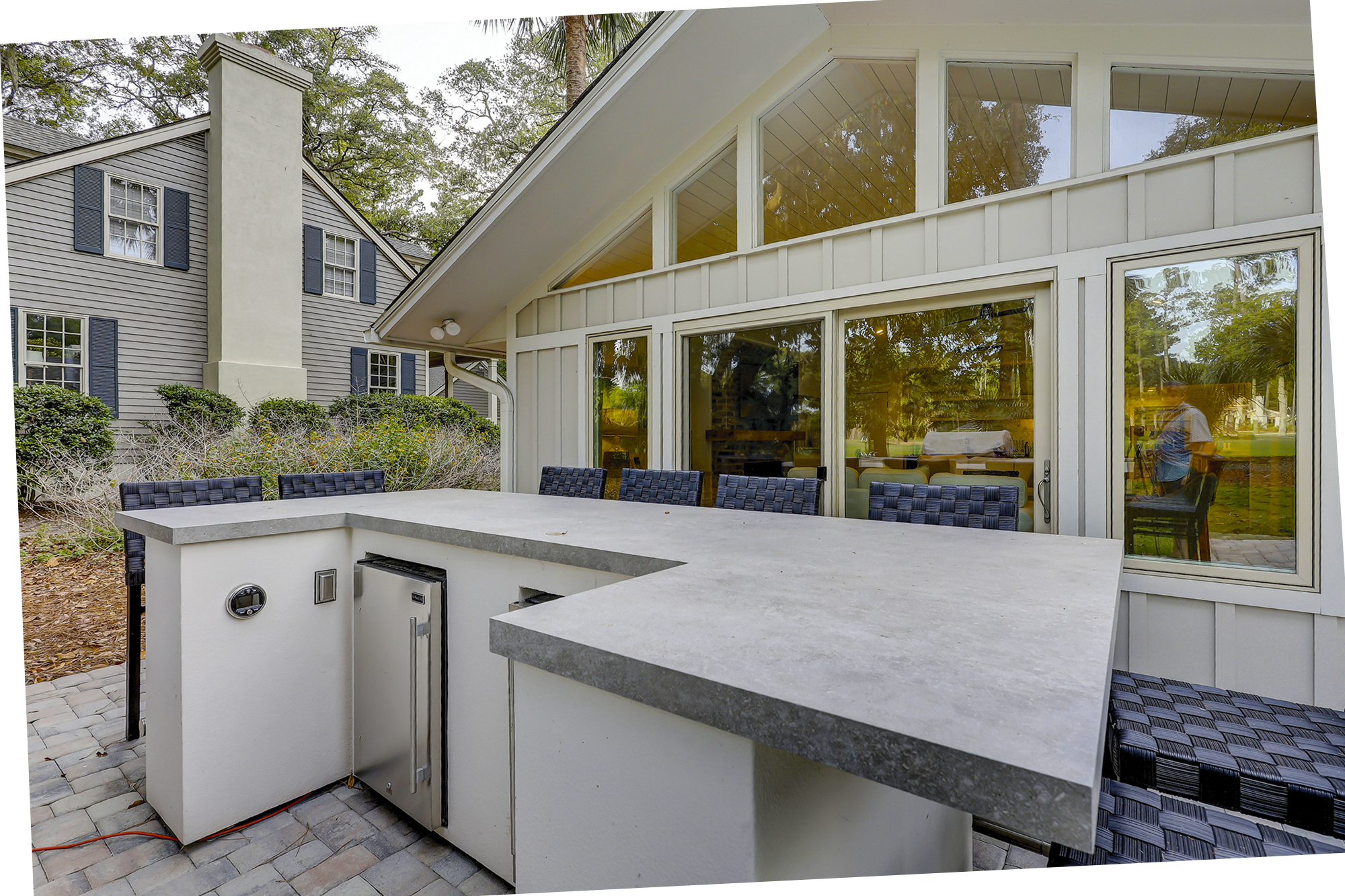 Outdoor Kitchen