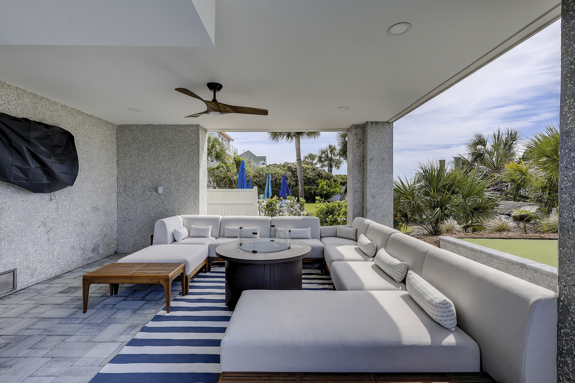 Outdoor Living Area with Fire Pit