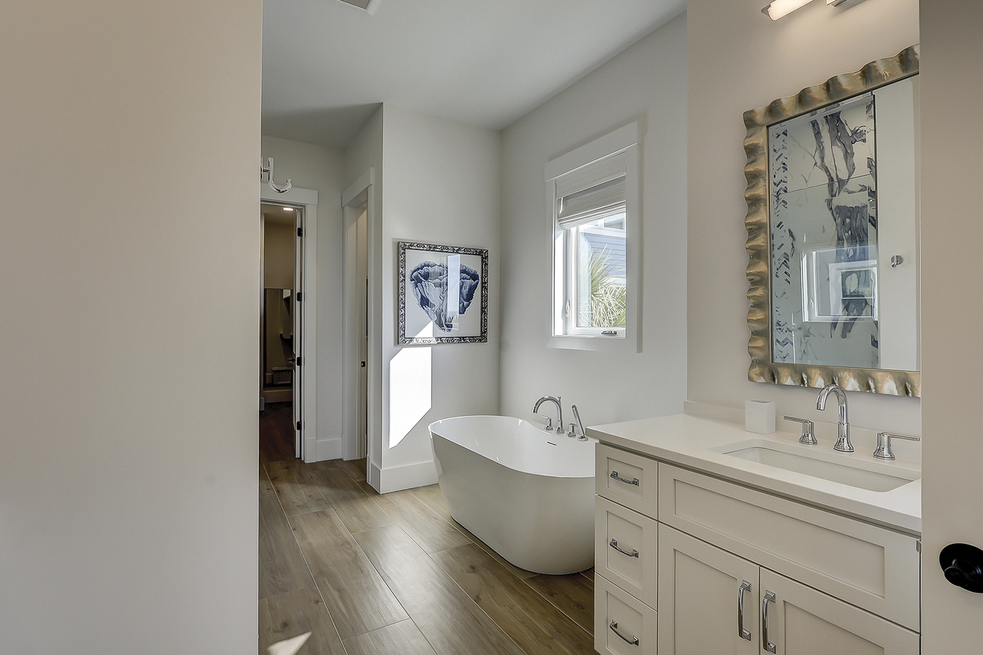King Suite Master Bathroom