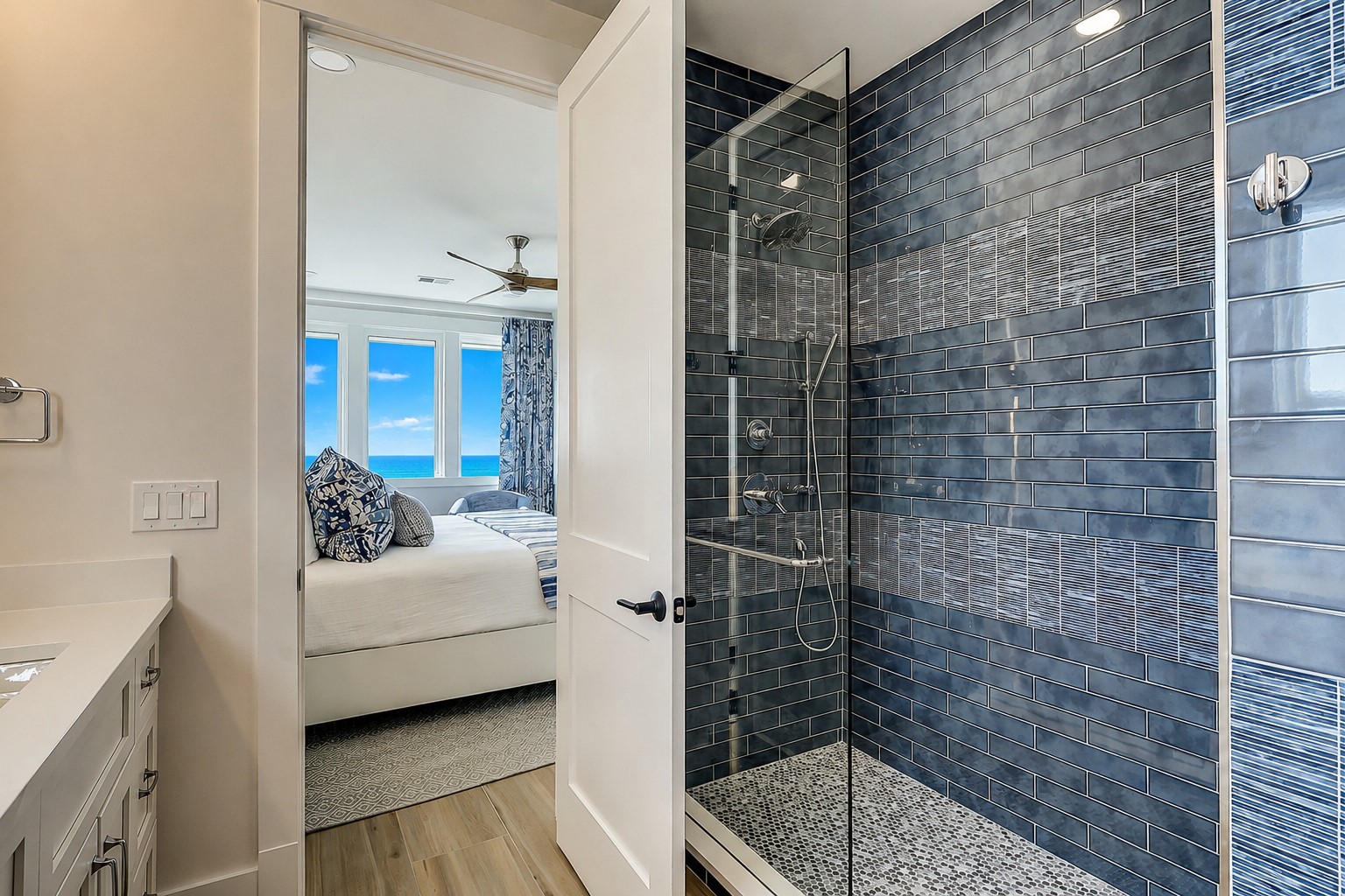King Suite Full Bathroom