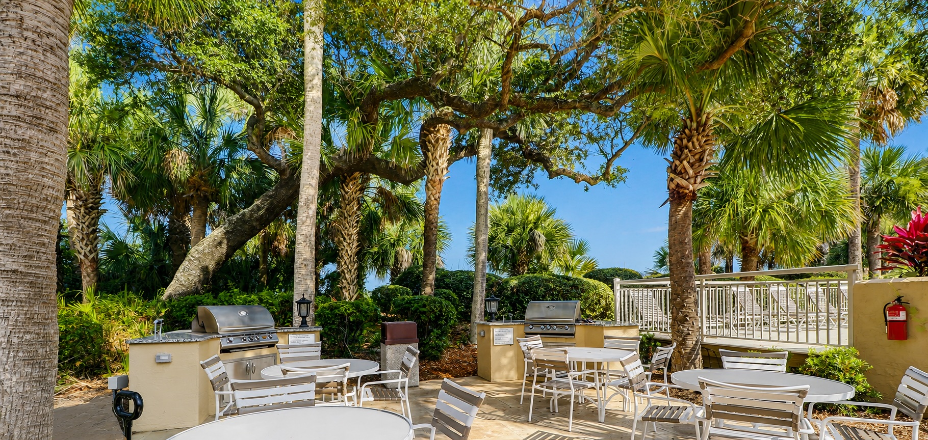 Captains Walk Grill Area