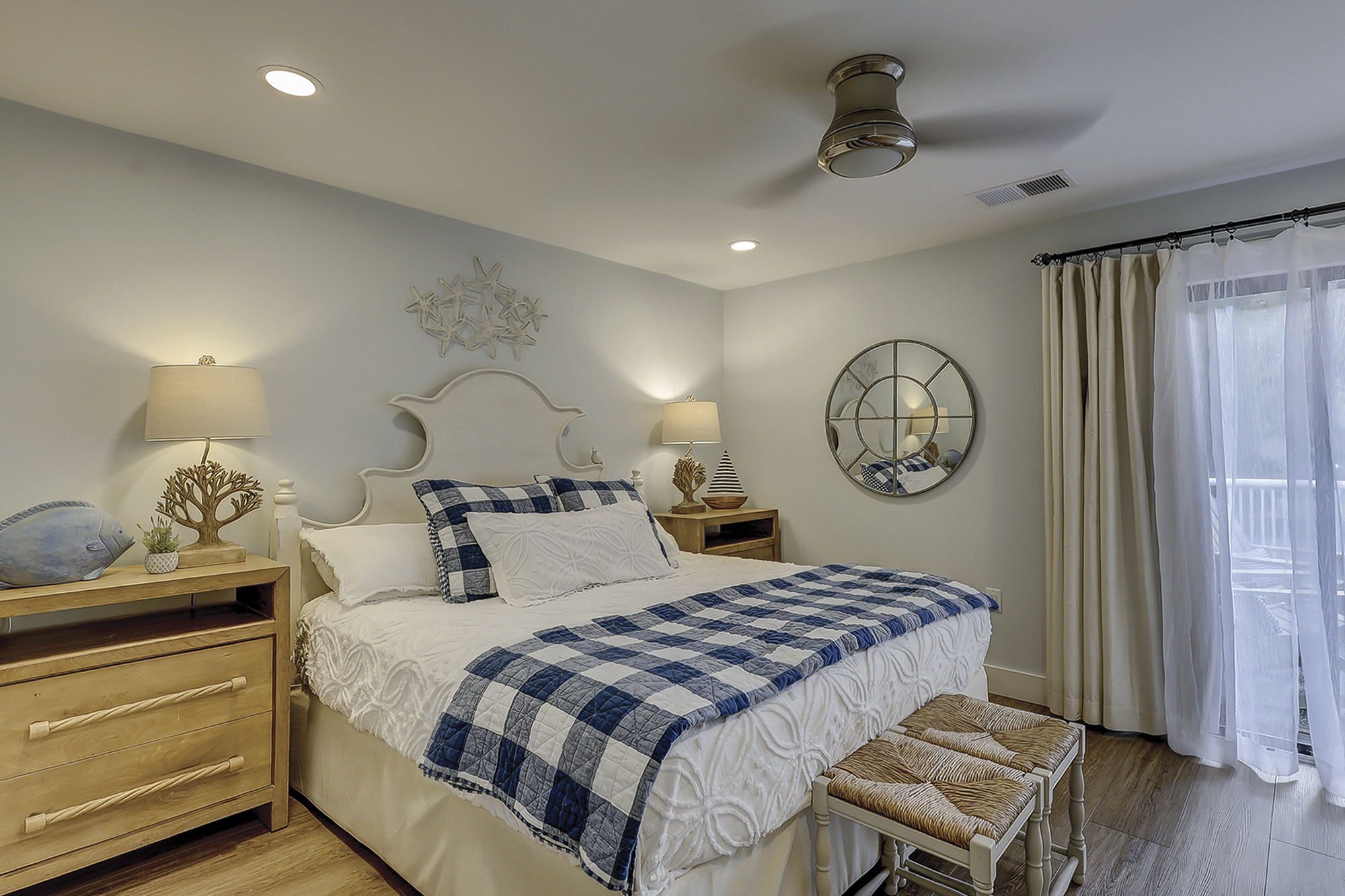 Main Floor King Suite