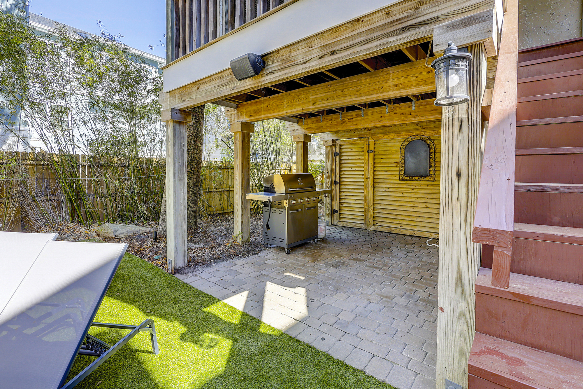 Grill Area - Downstairs