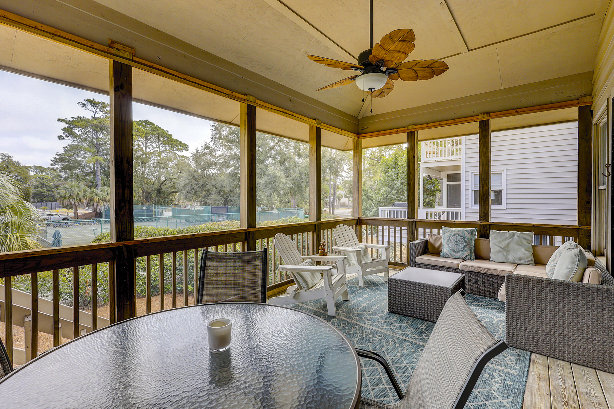 4 Beachside - Screened In Porch