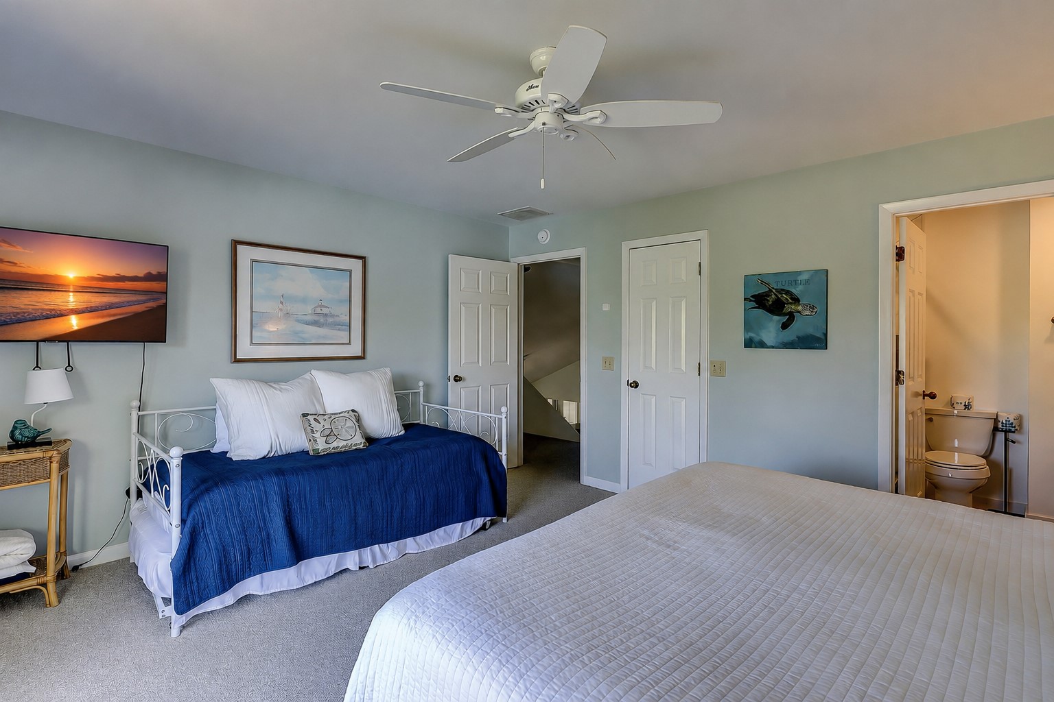 2nd Floor King Suite