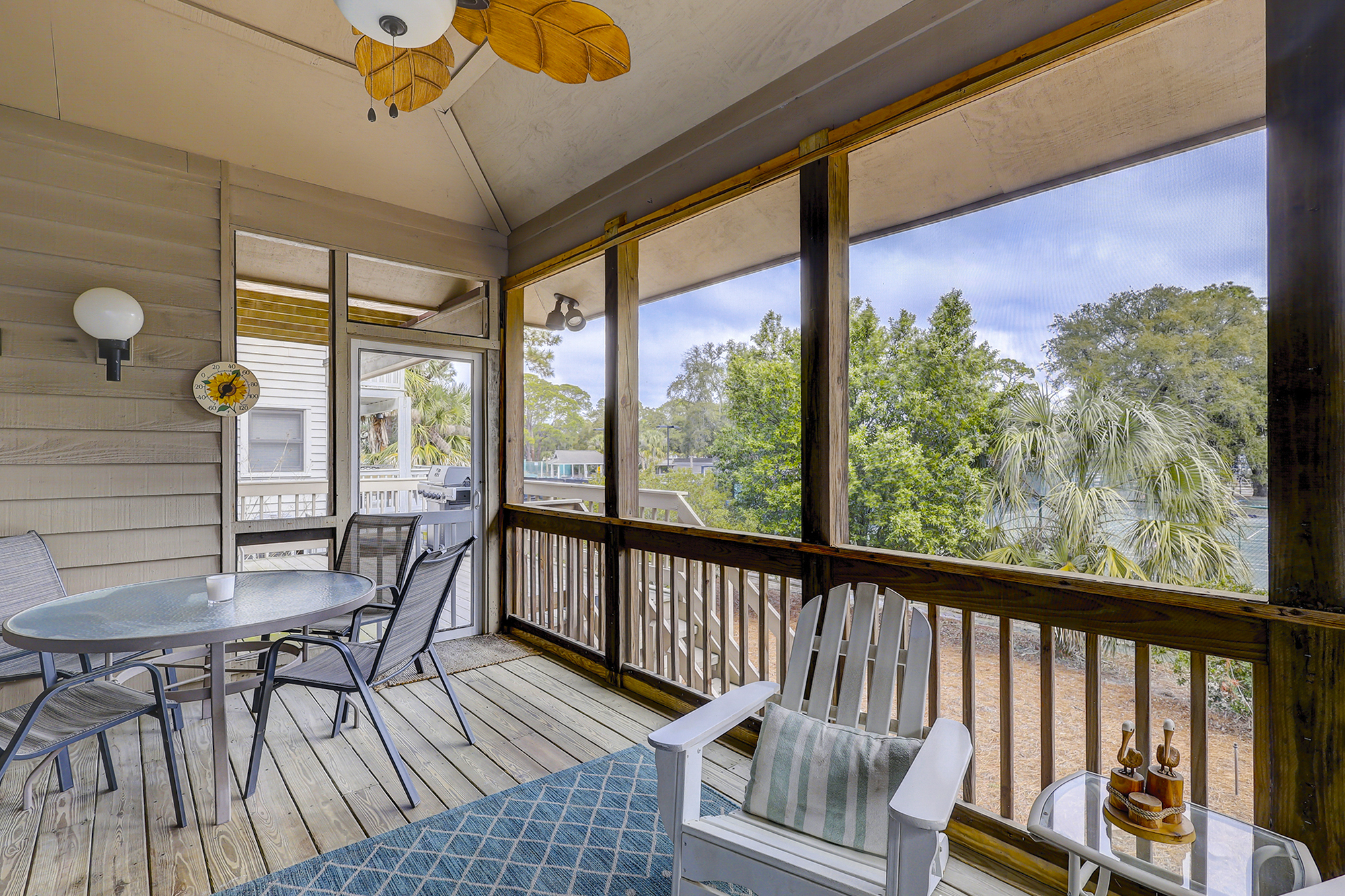 4 Beachside - Screened In Porch