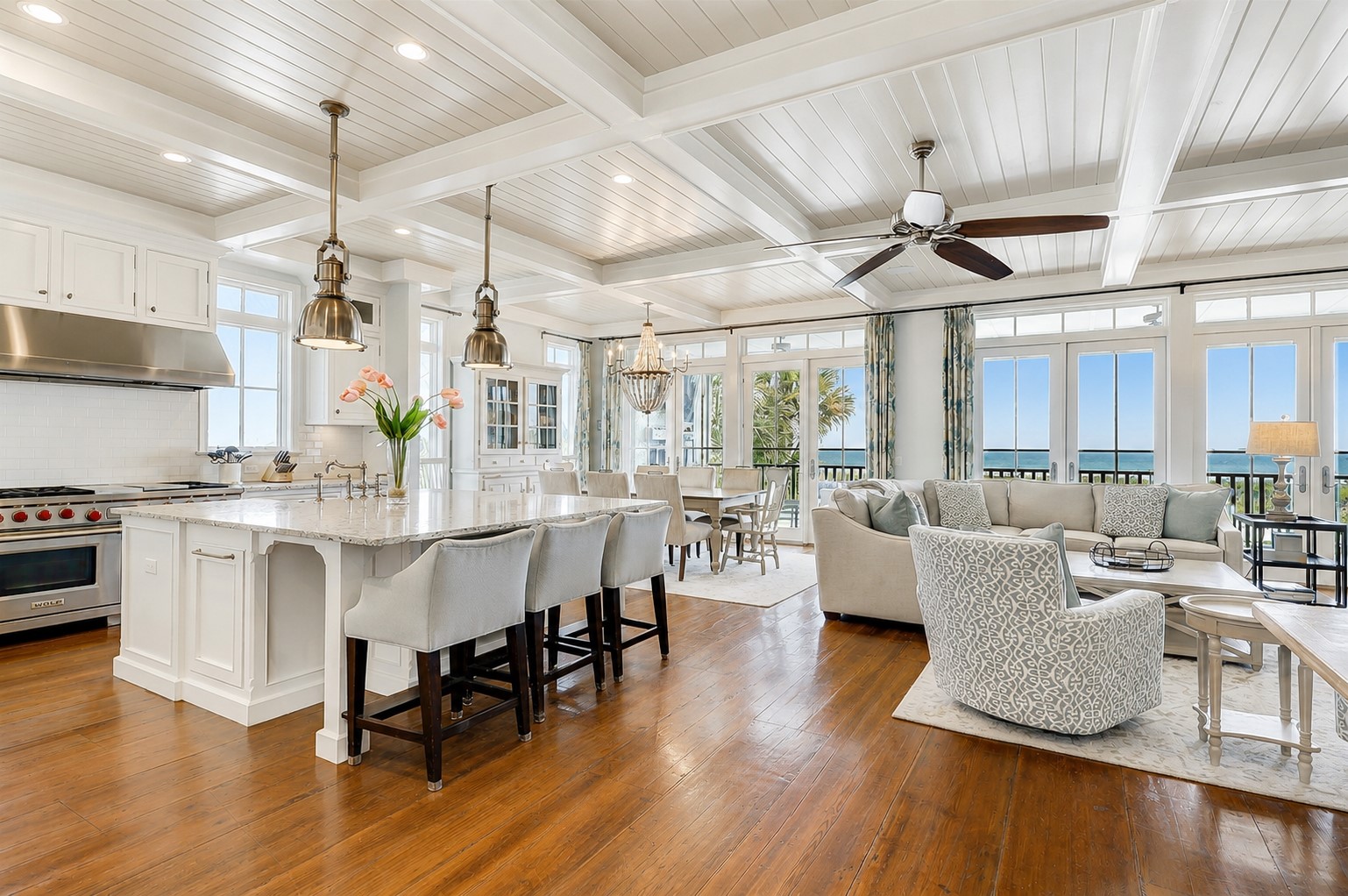 Living, Dining & Kitchen Area