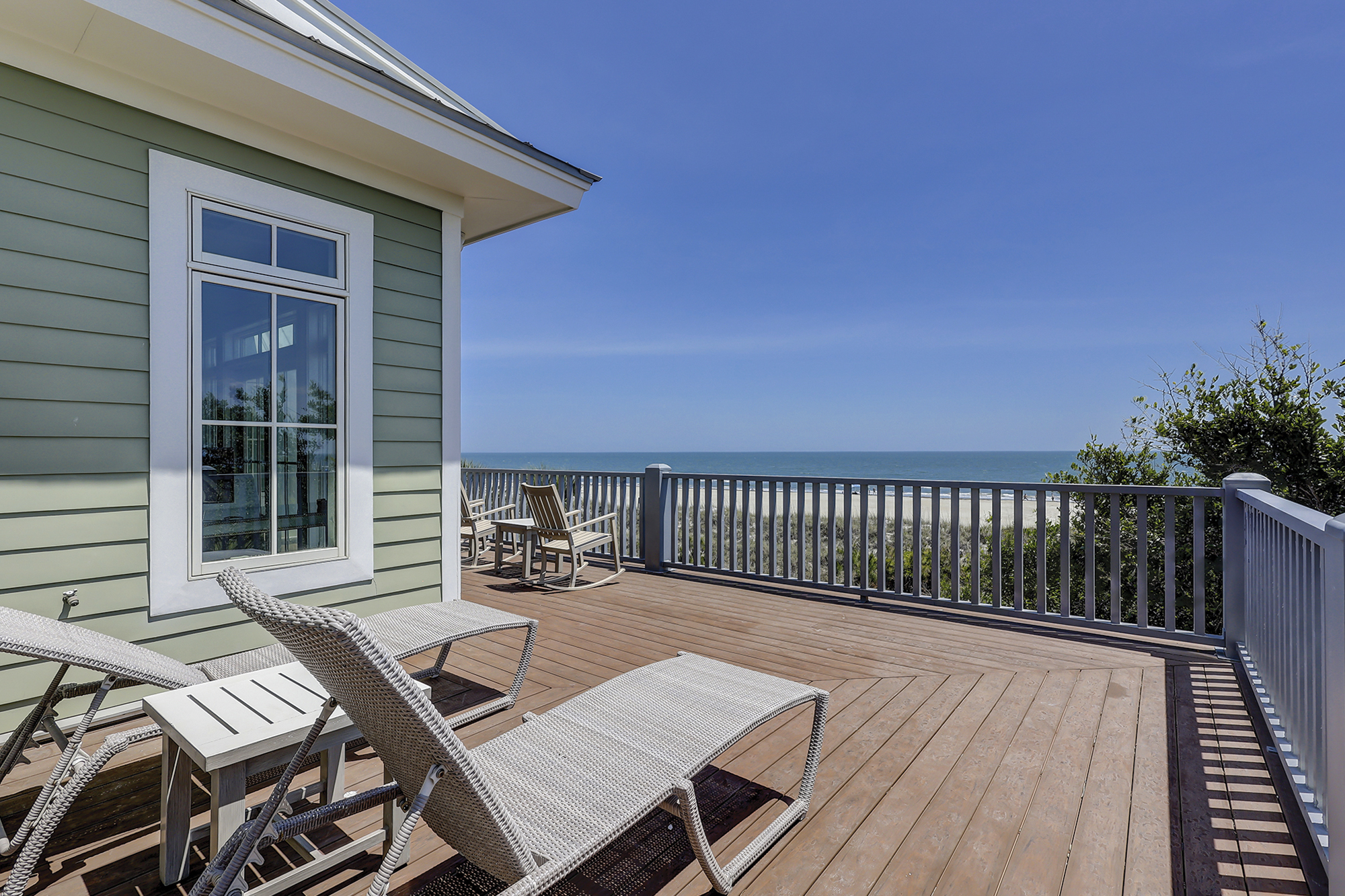King Suite Patio