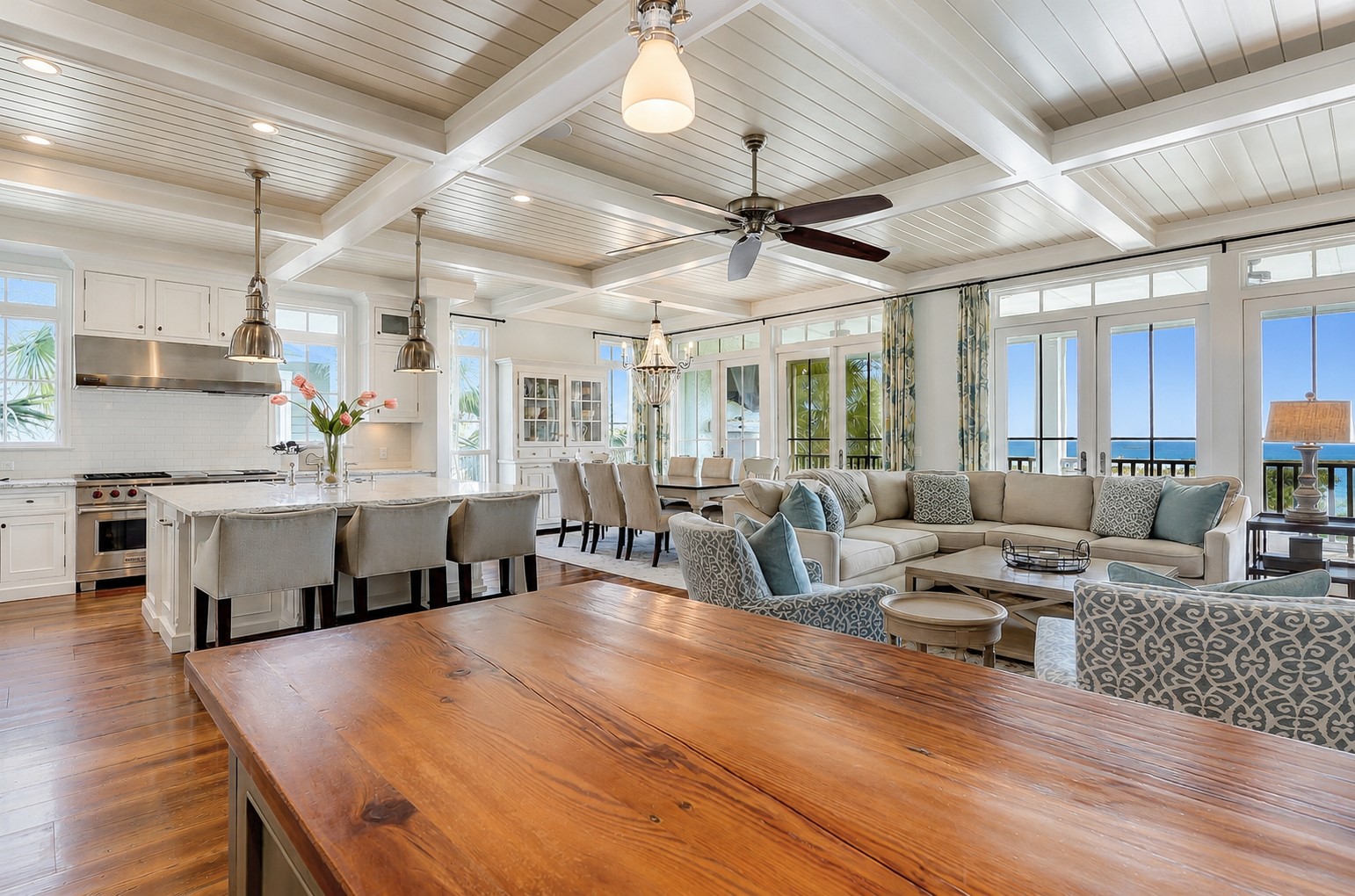 Dining, Living & Kitchen Area