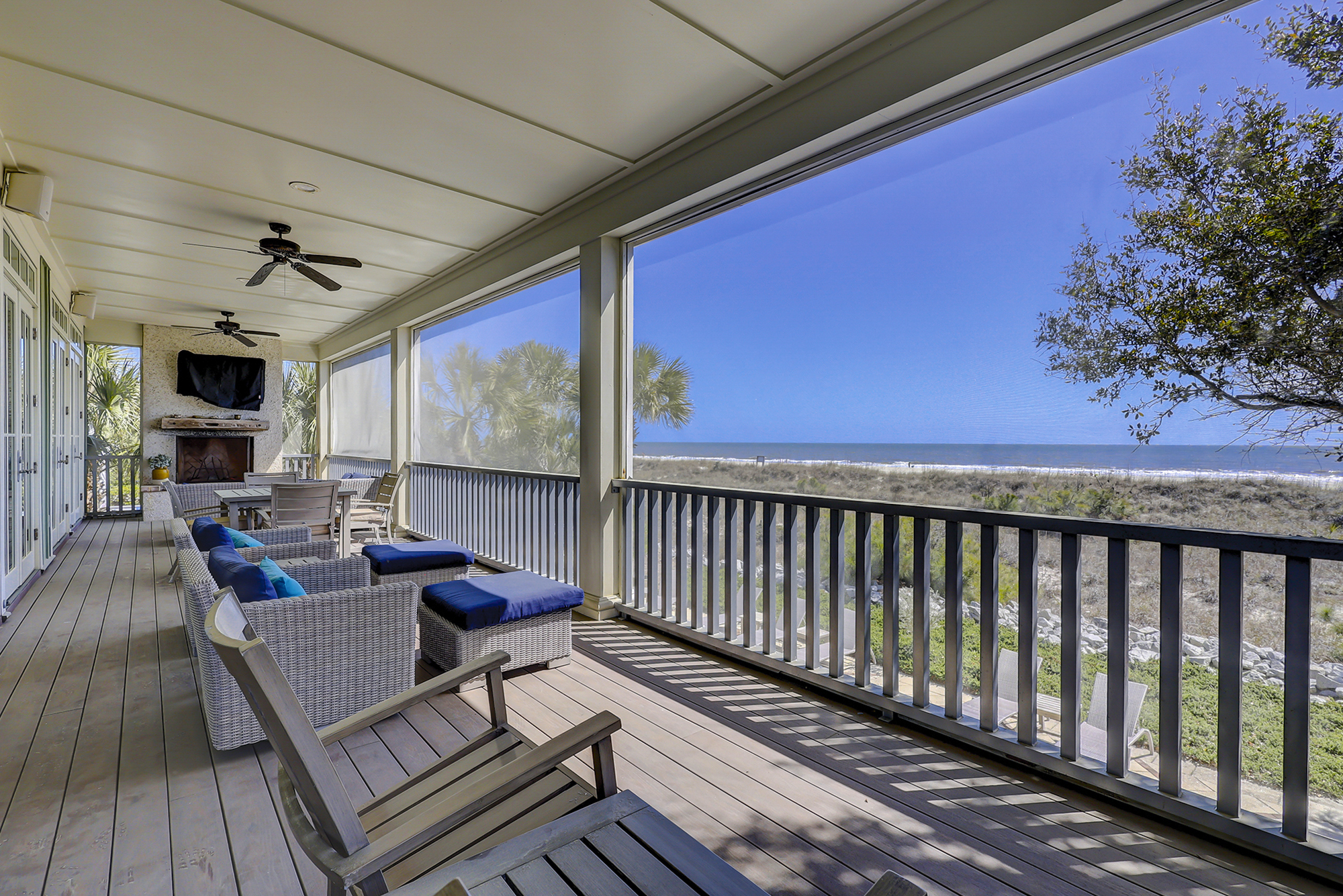 Screened - in - Porch