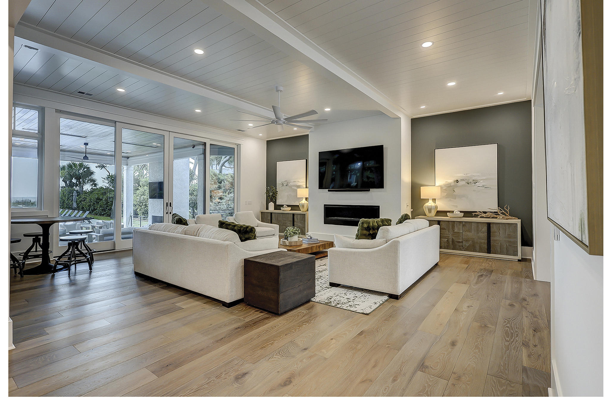 Main Floor Living Area