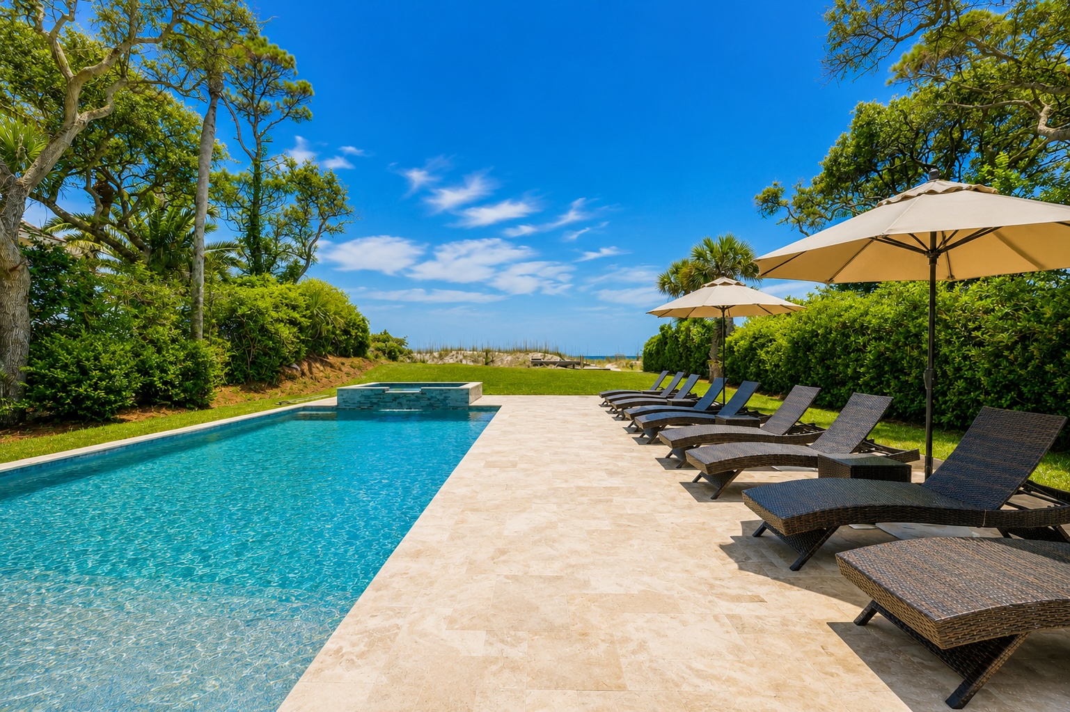 2 East Beach Lagoon - The Vacation Company