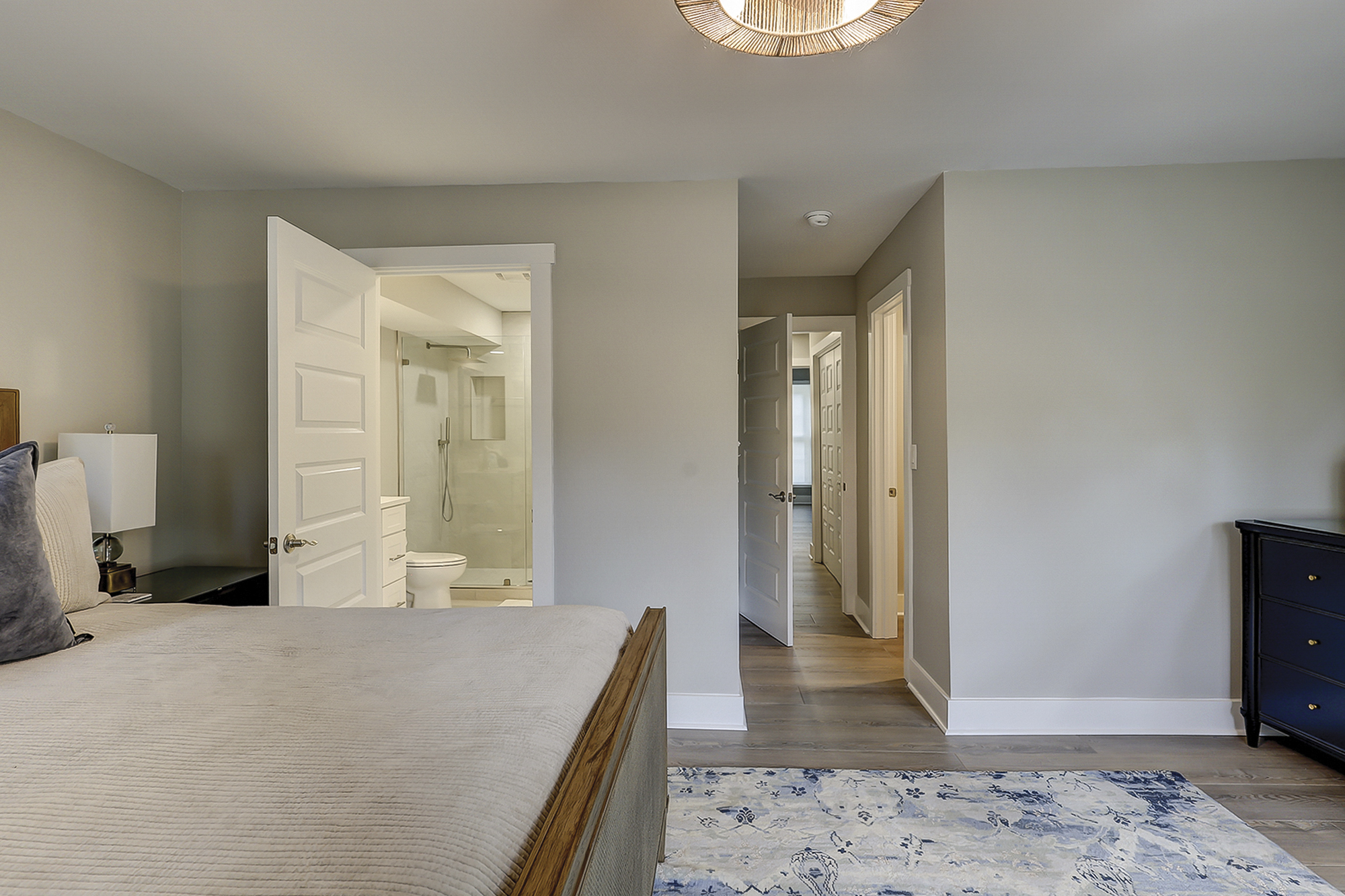 Pimary King Bedroom - View of Private Bathroom