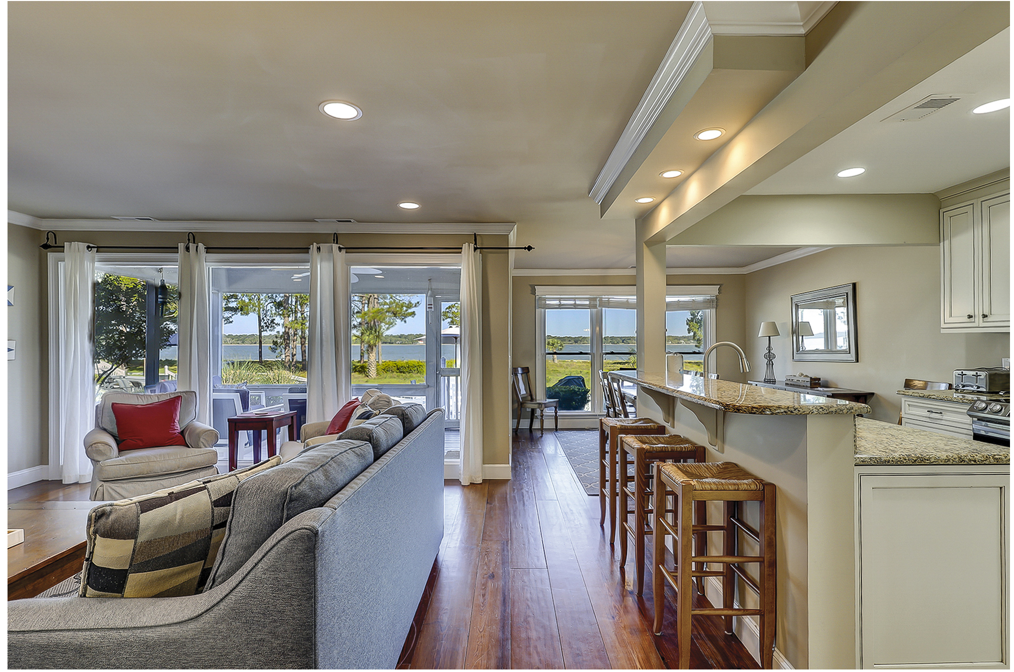 Living Area & Kitchen