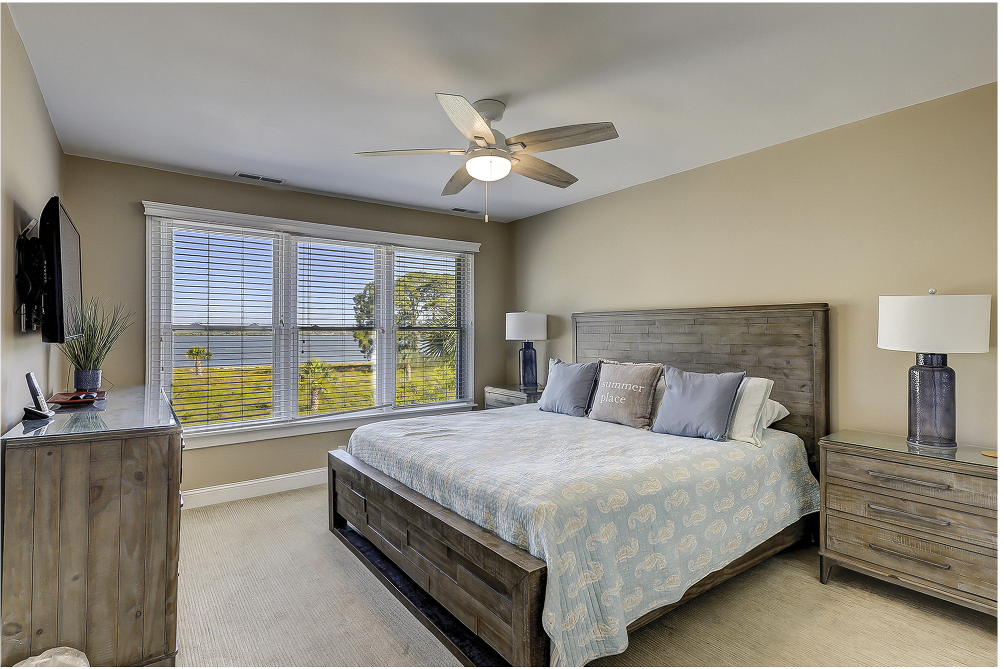 2nd Floor King Suite