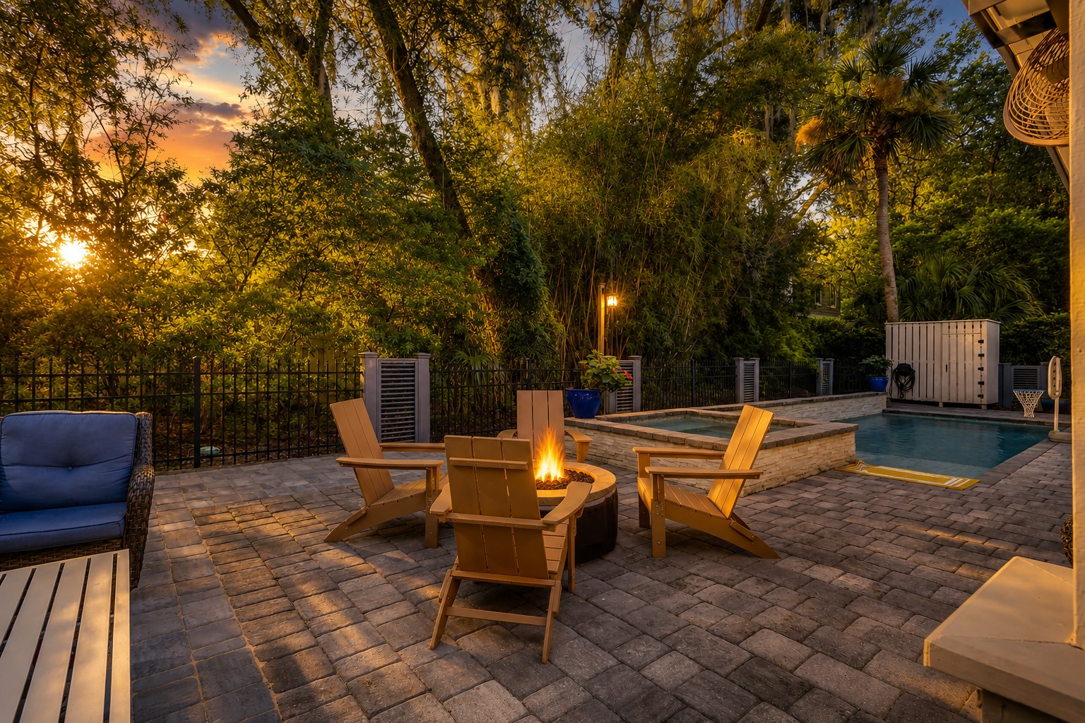 28 Ruddy Turnstone - Patio Fire Pit