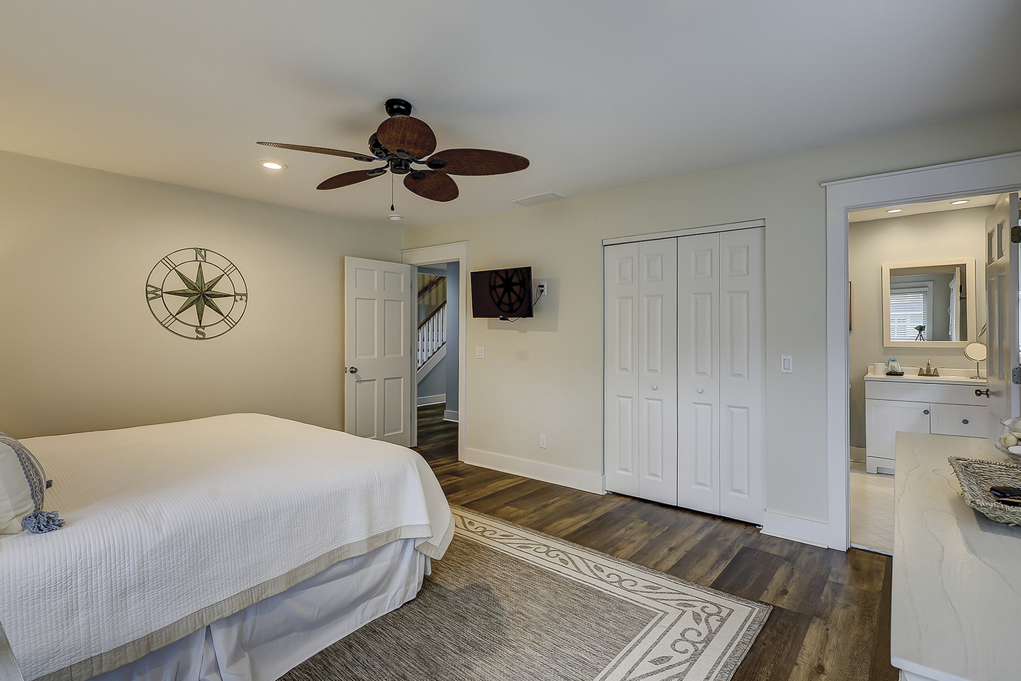 2nd Floor - King Suite