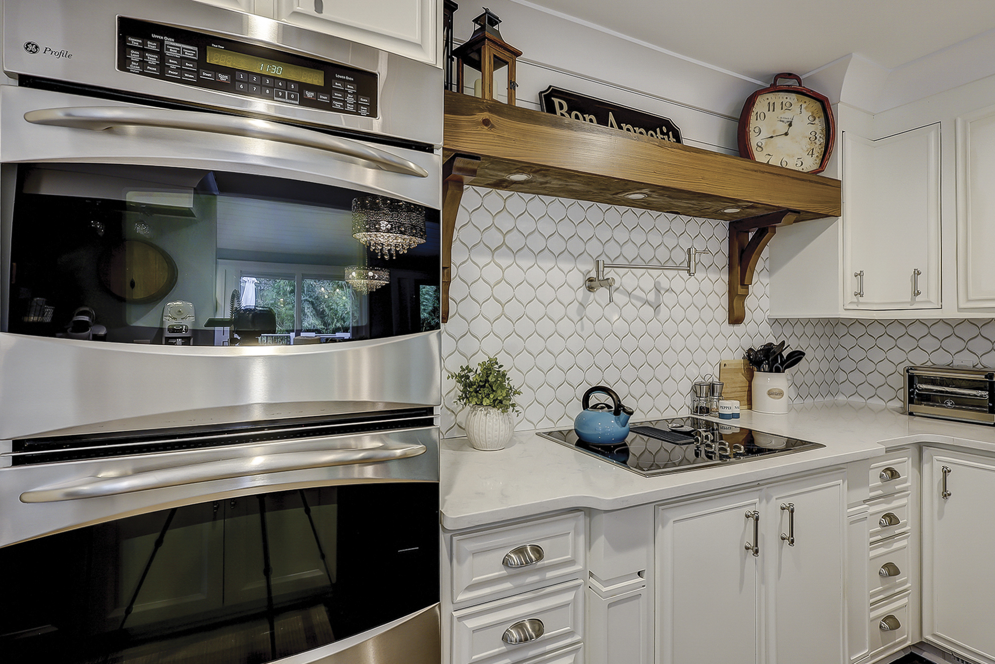28 Ruddy Turnstone - Kitchen