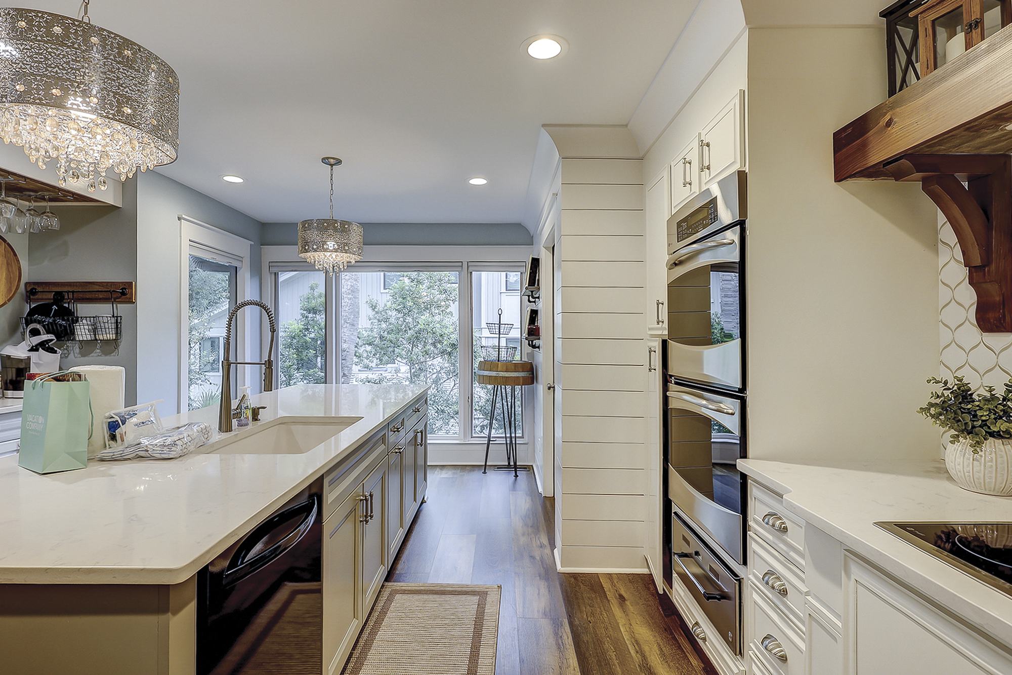 28 Ruddy Turnstone - Kitchen