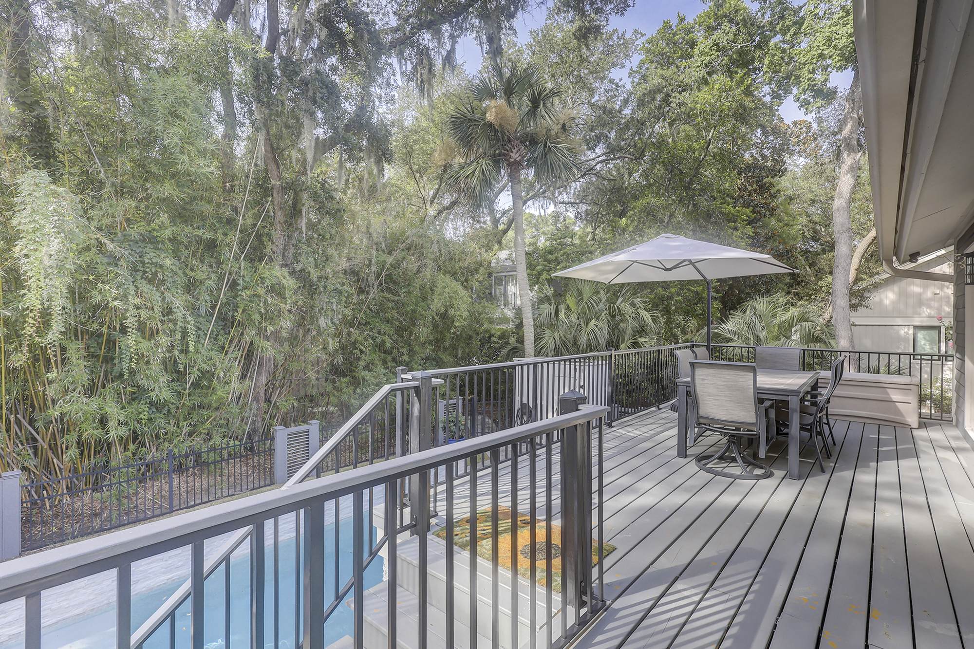 Outdoor Dining Area