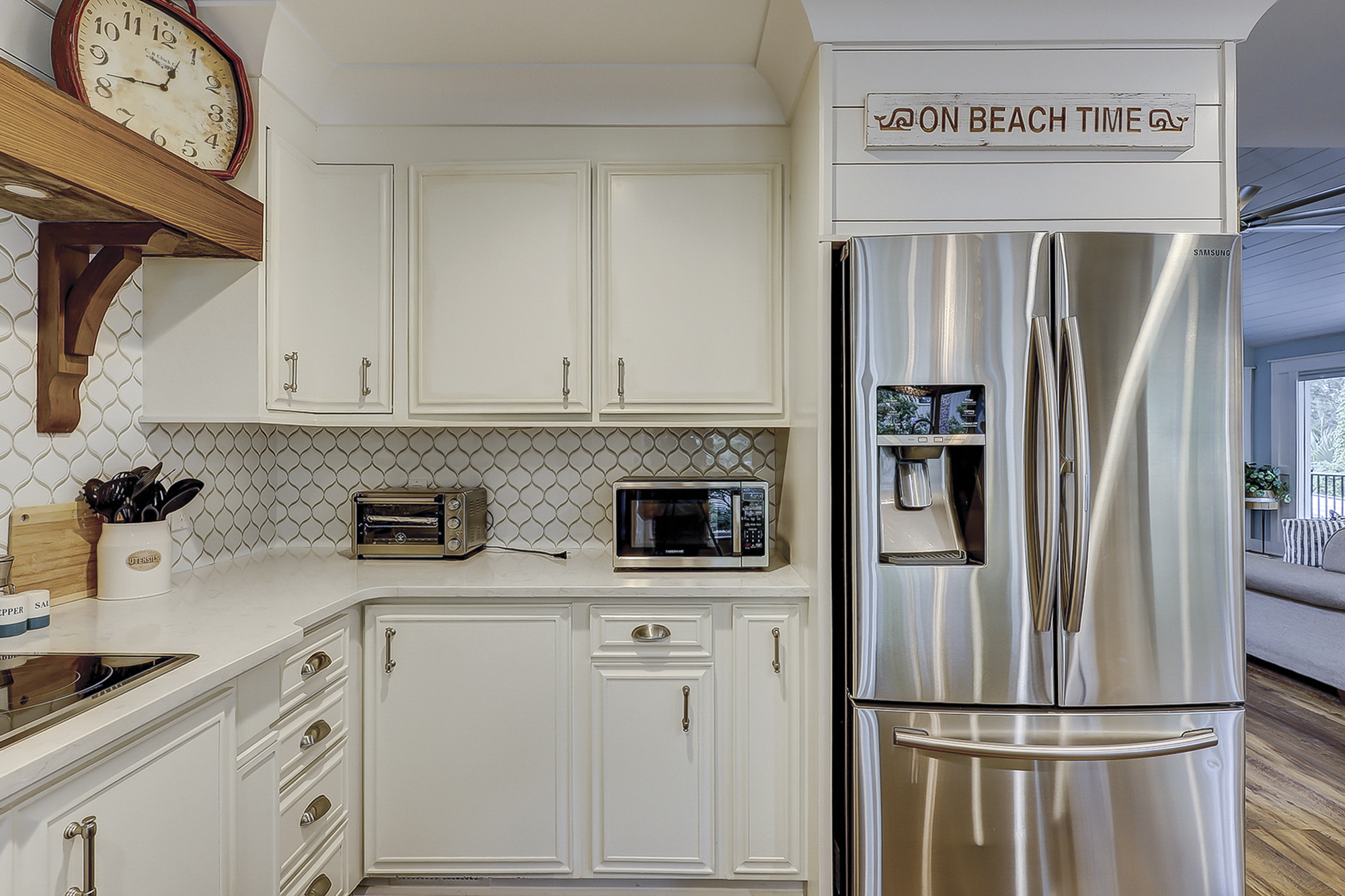 28 Ruddy Turnstone - Kitchen