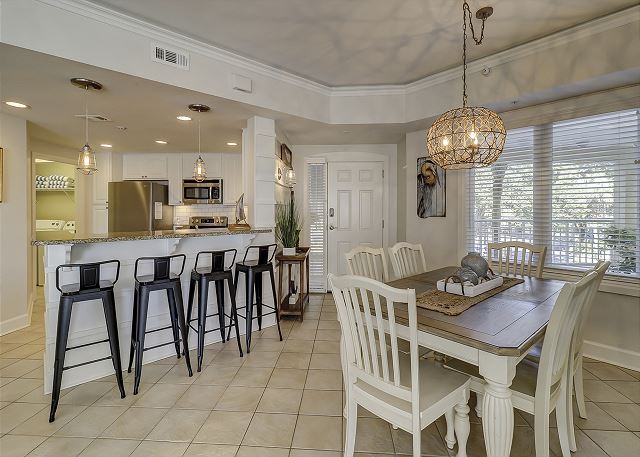 Dining/Kitchen