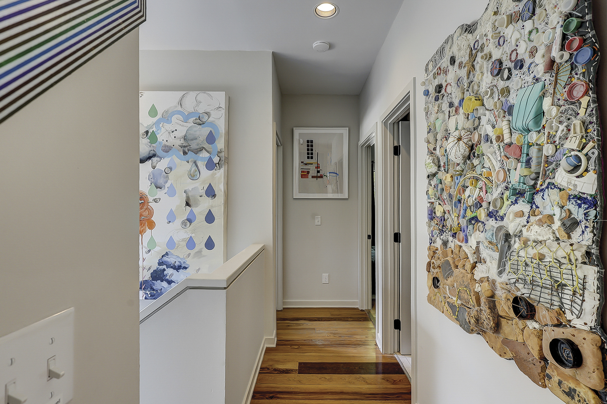 Hallway to Queen Bedroom