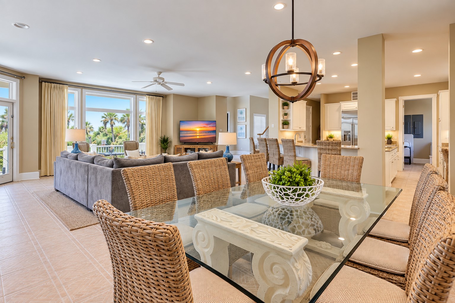 8 Curlew - Dining Area