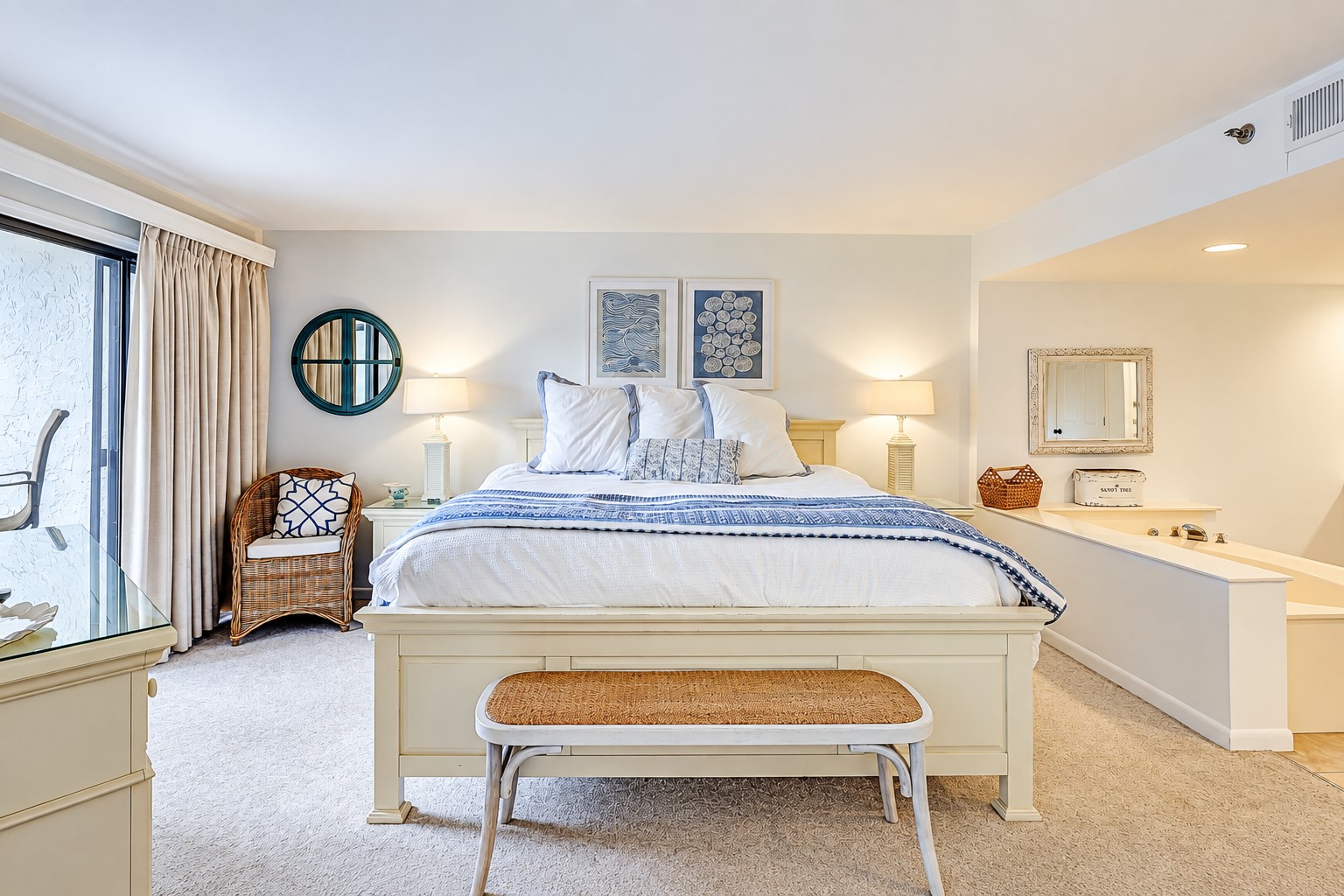 3229 Villamare - King Master Suite