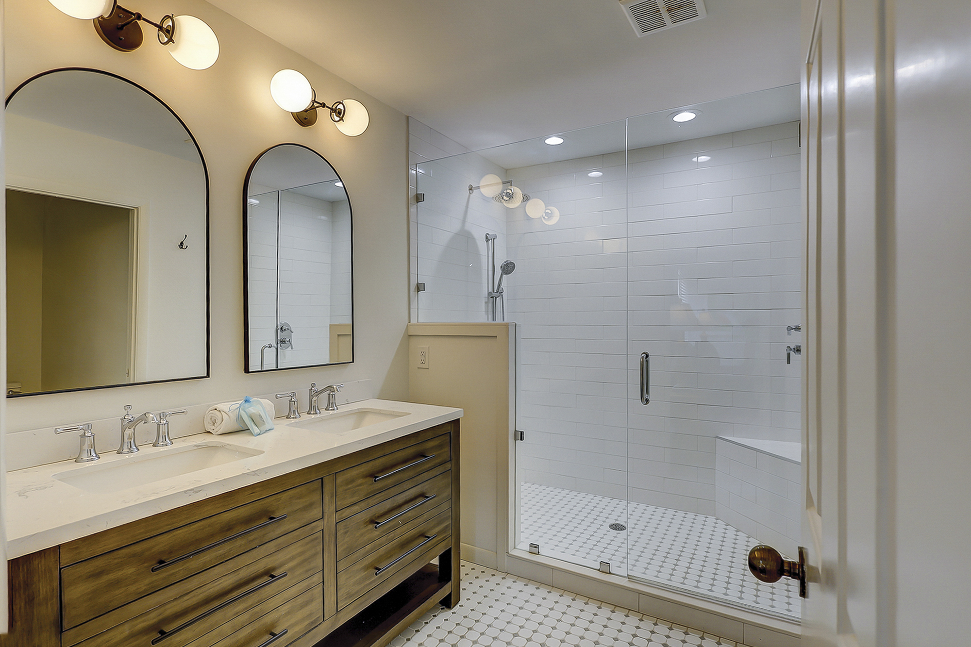 17 Beachside Homes | Photo 20