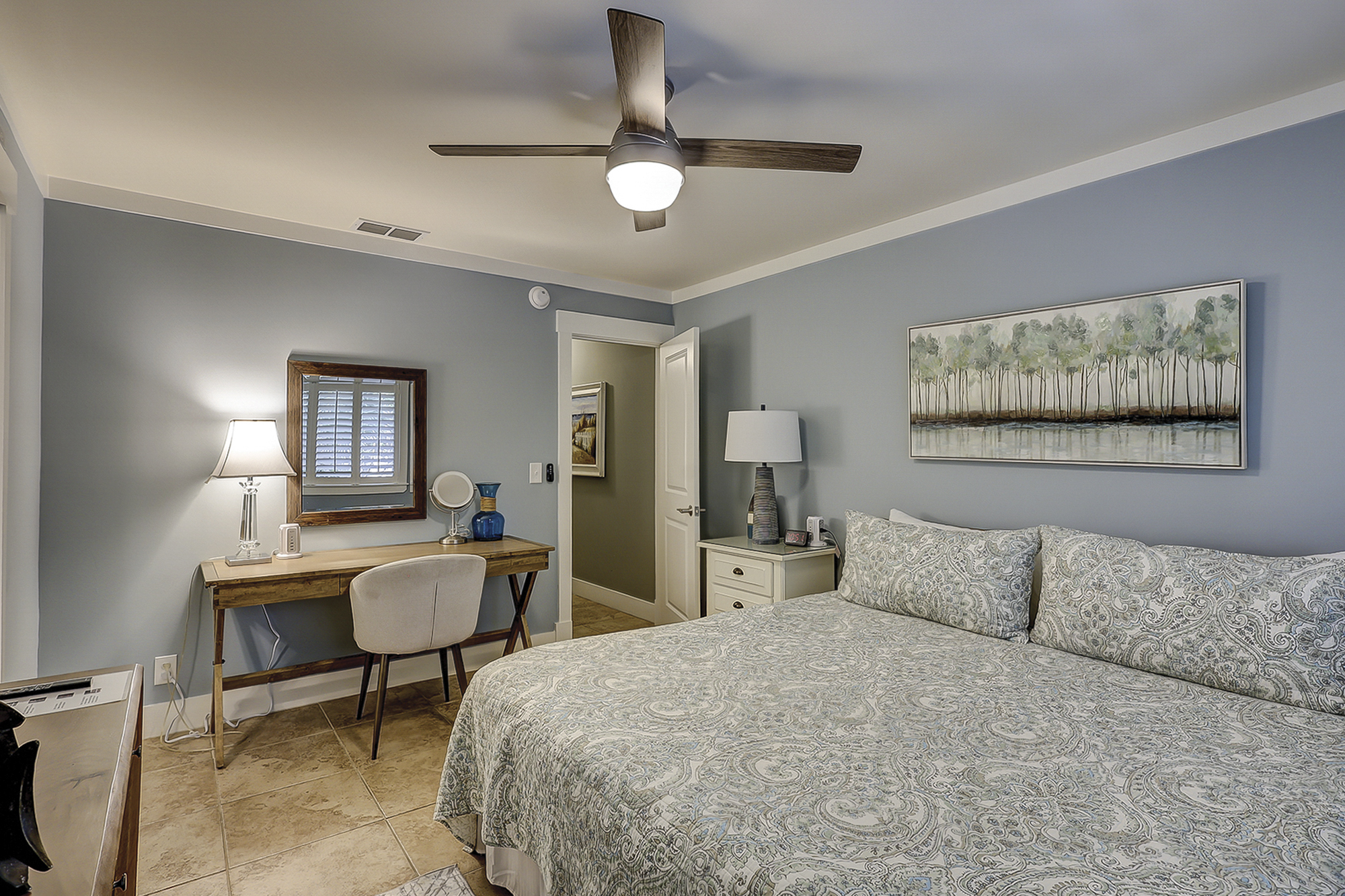 King Suite Guest Room