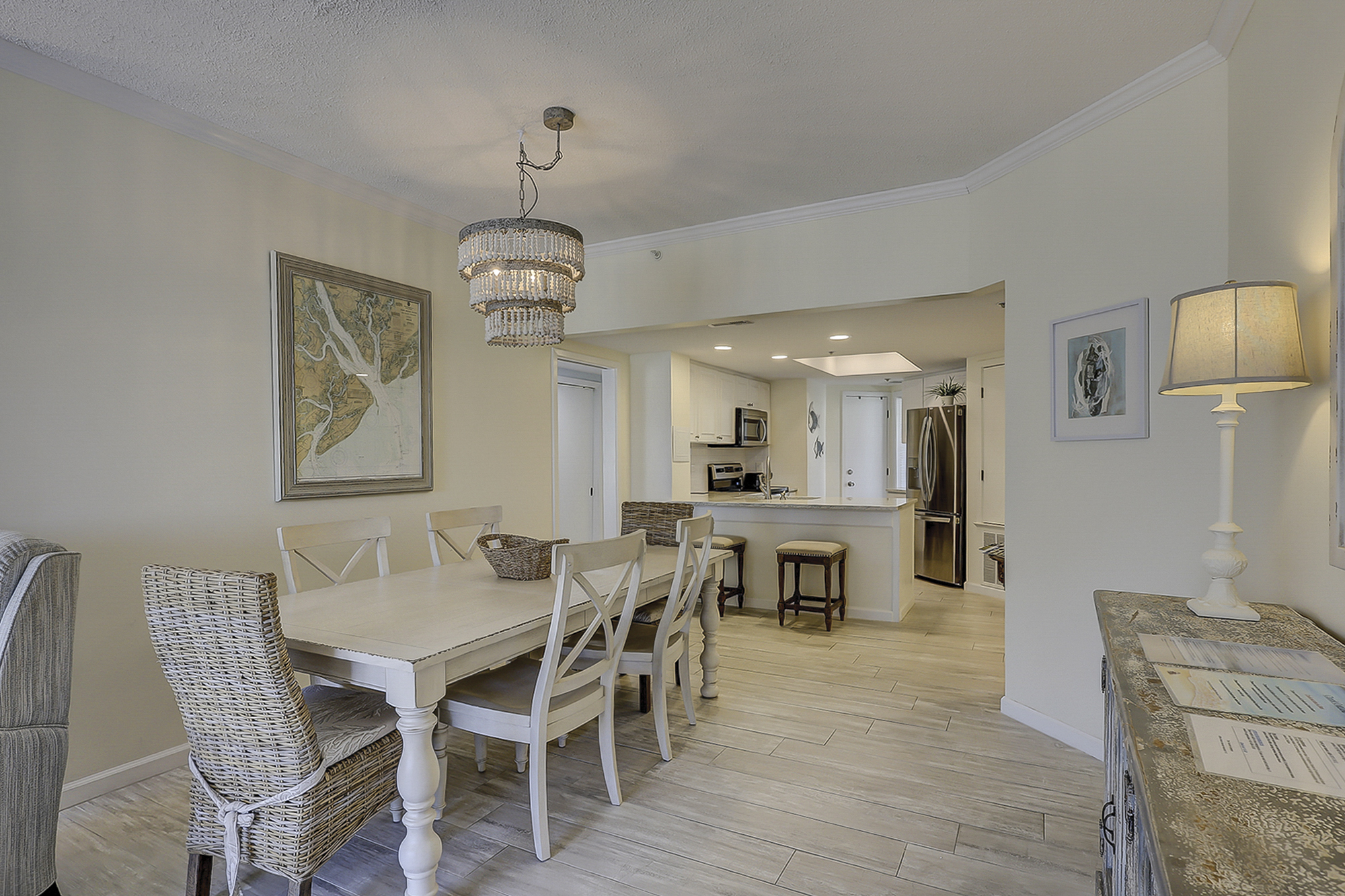 206 Barrington Arms | Photo 15