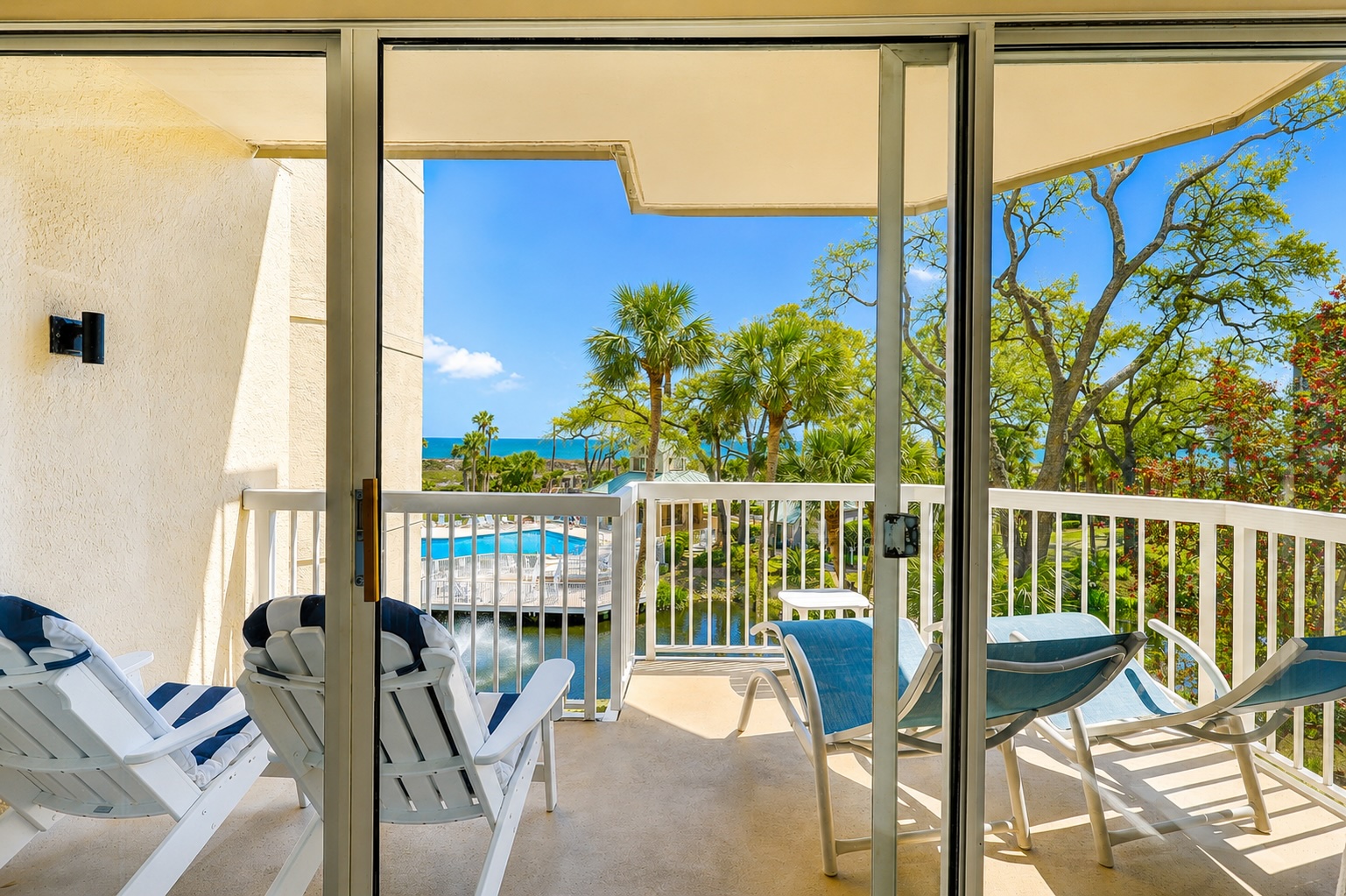 206 Barrington - The Vacation Company