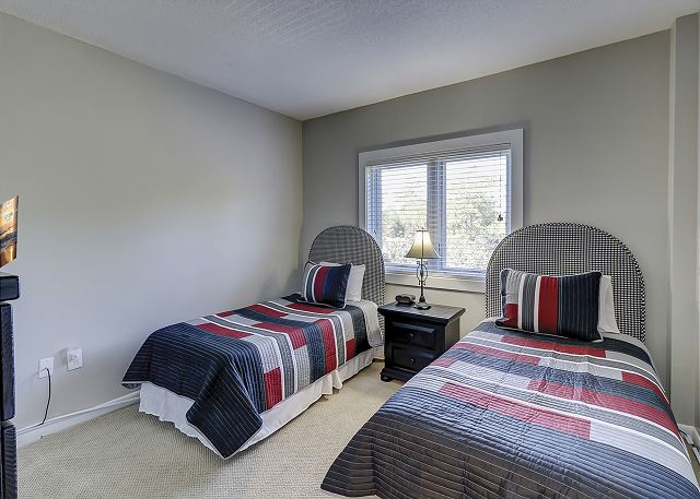 Guest Bedroom - 2 Twins