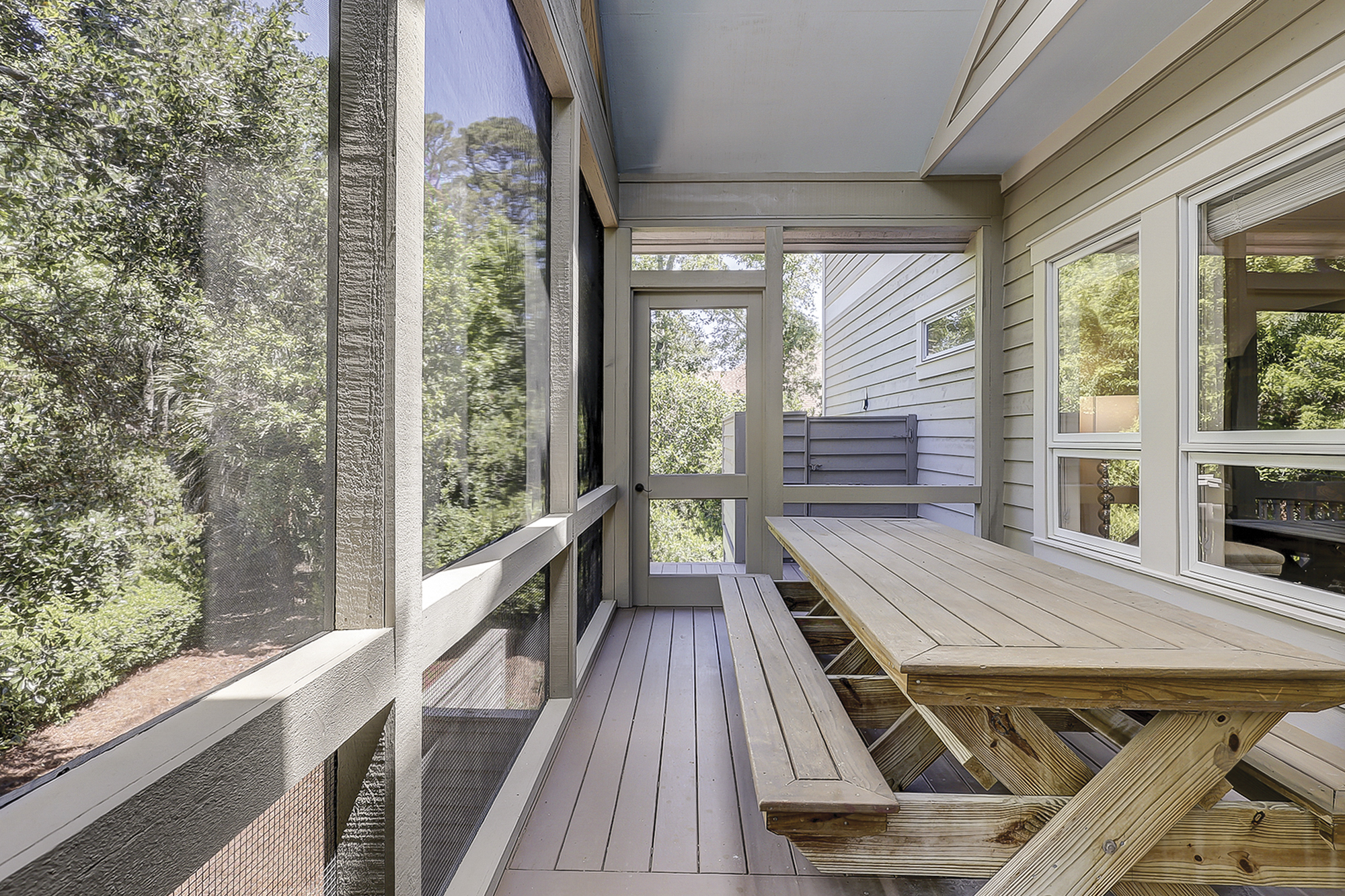 Screened Porch Off Kitchen