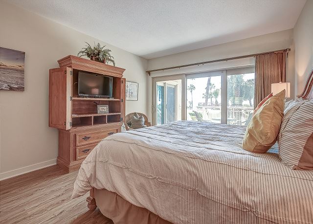Oceanfront King Suite