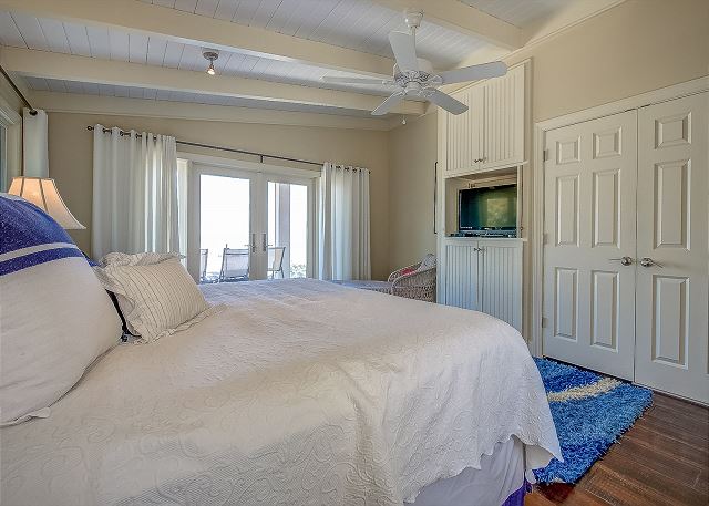 2nd Floor King Suite
