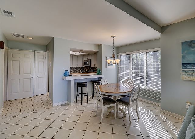 Dining/Kitchen