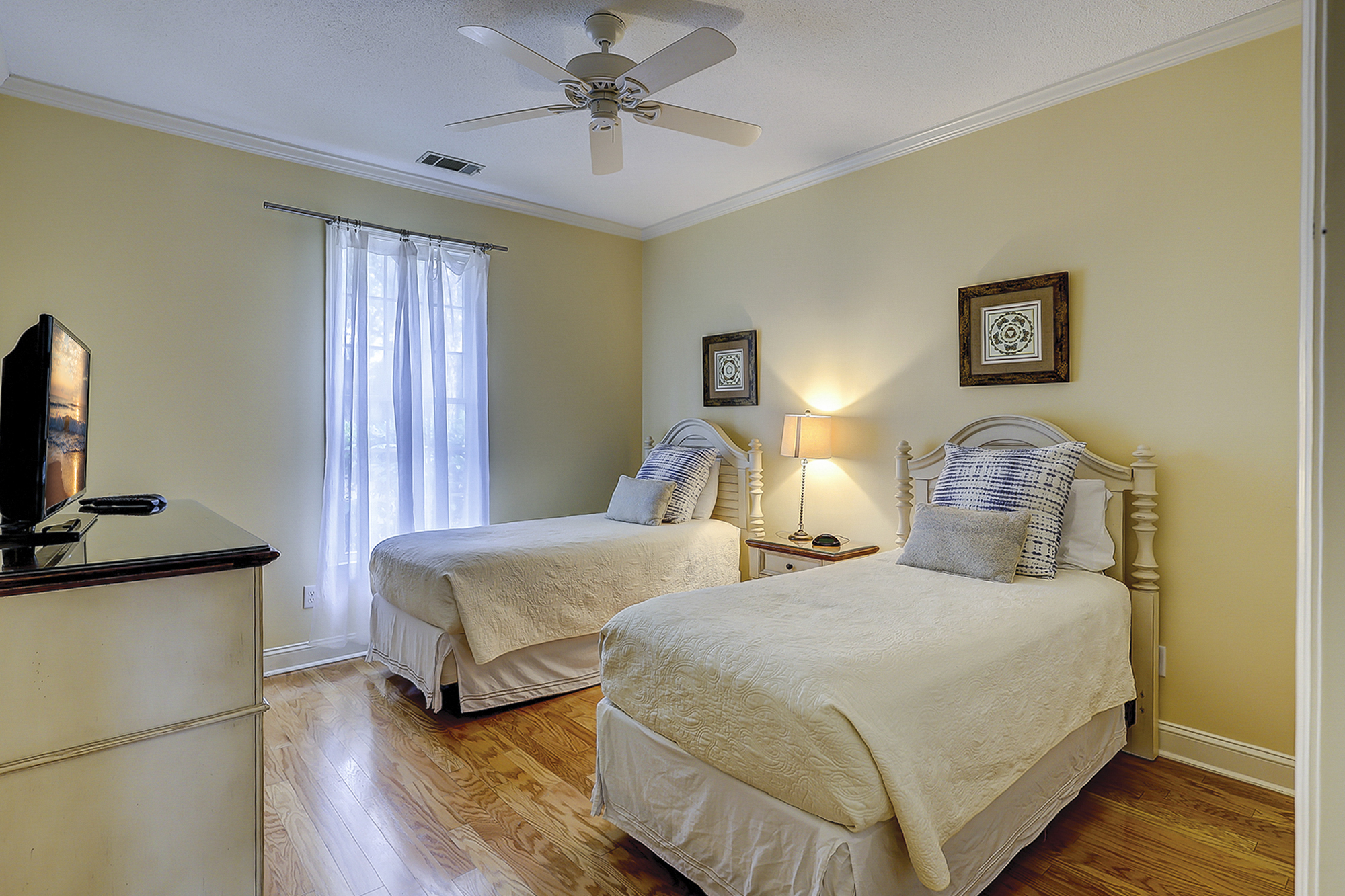 71 Gloucester Road | Photo 36