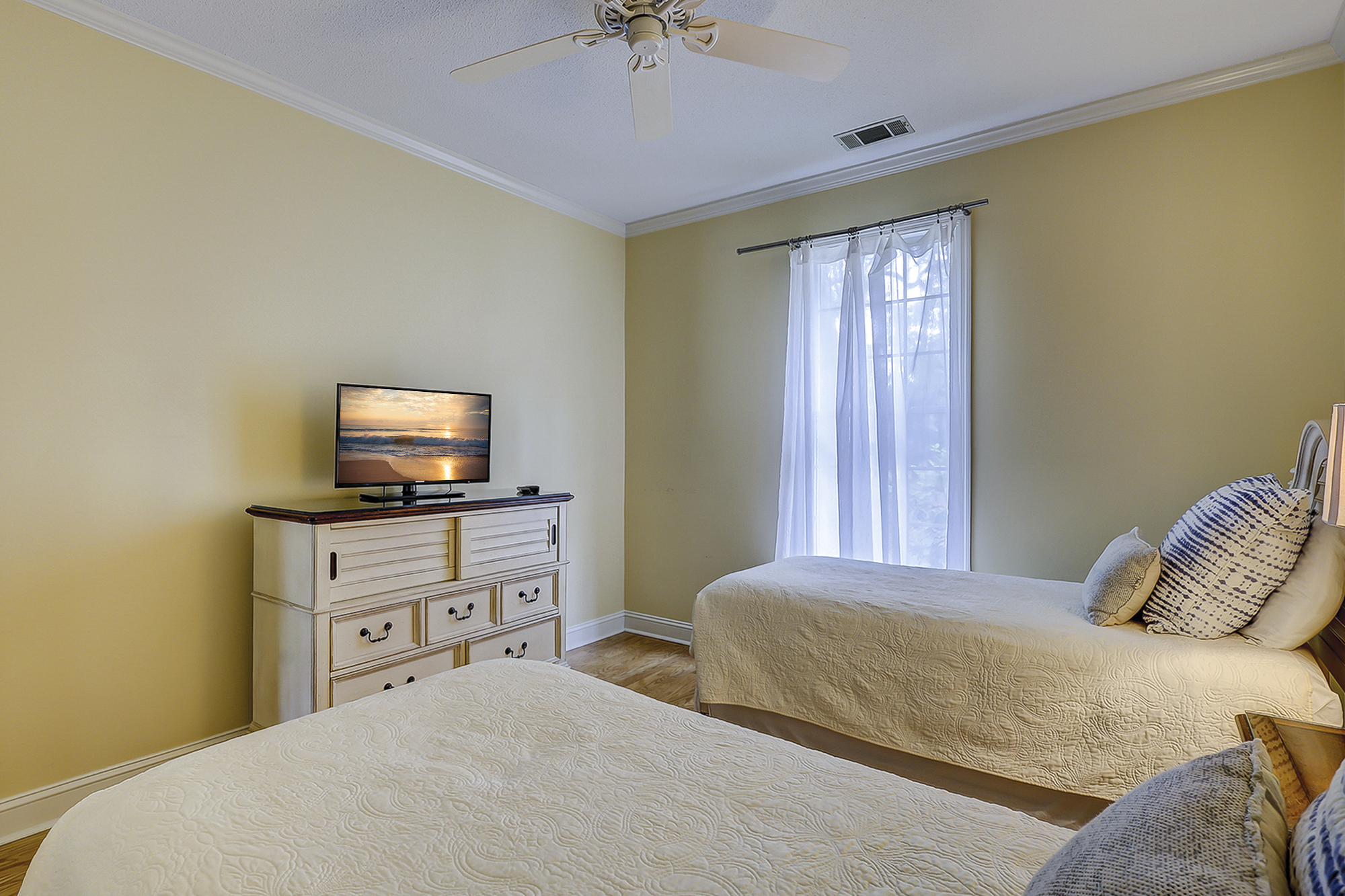 71 Gloucester Road | Photo 37