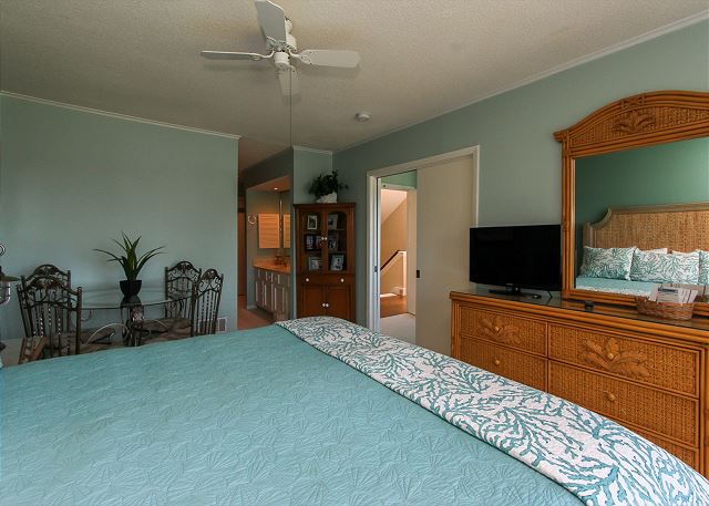 3rd Floor King Suite
