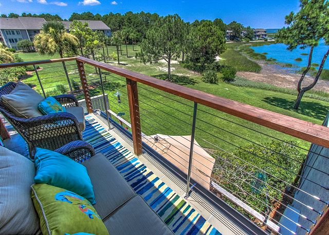 3rd Floor King Suite Patio
